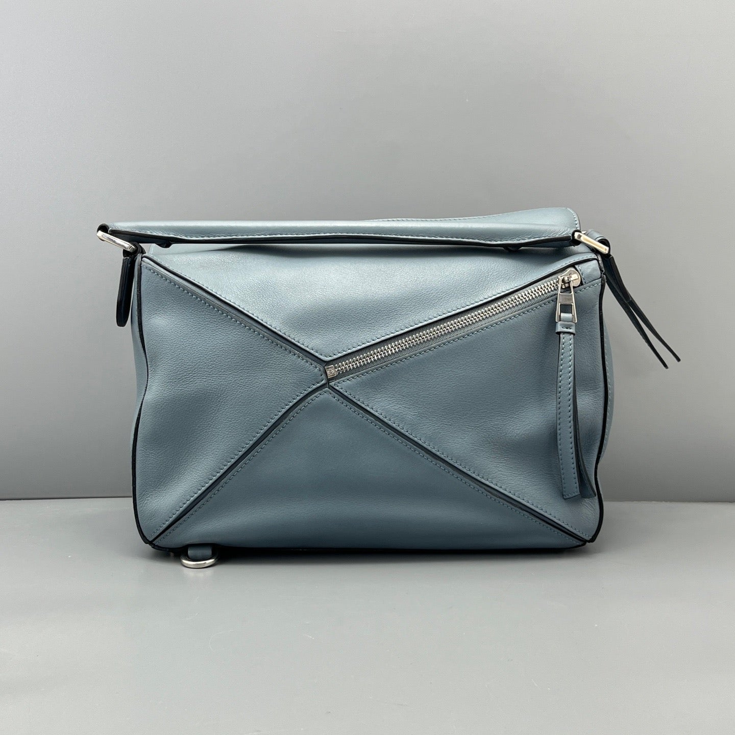 Loewe Puzzle Medium Dusty Blue