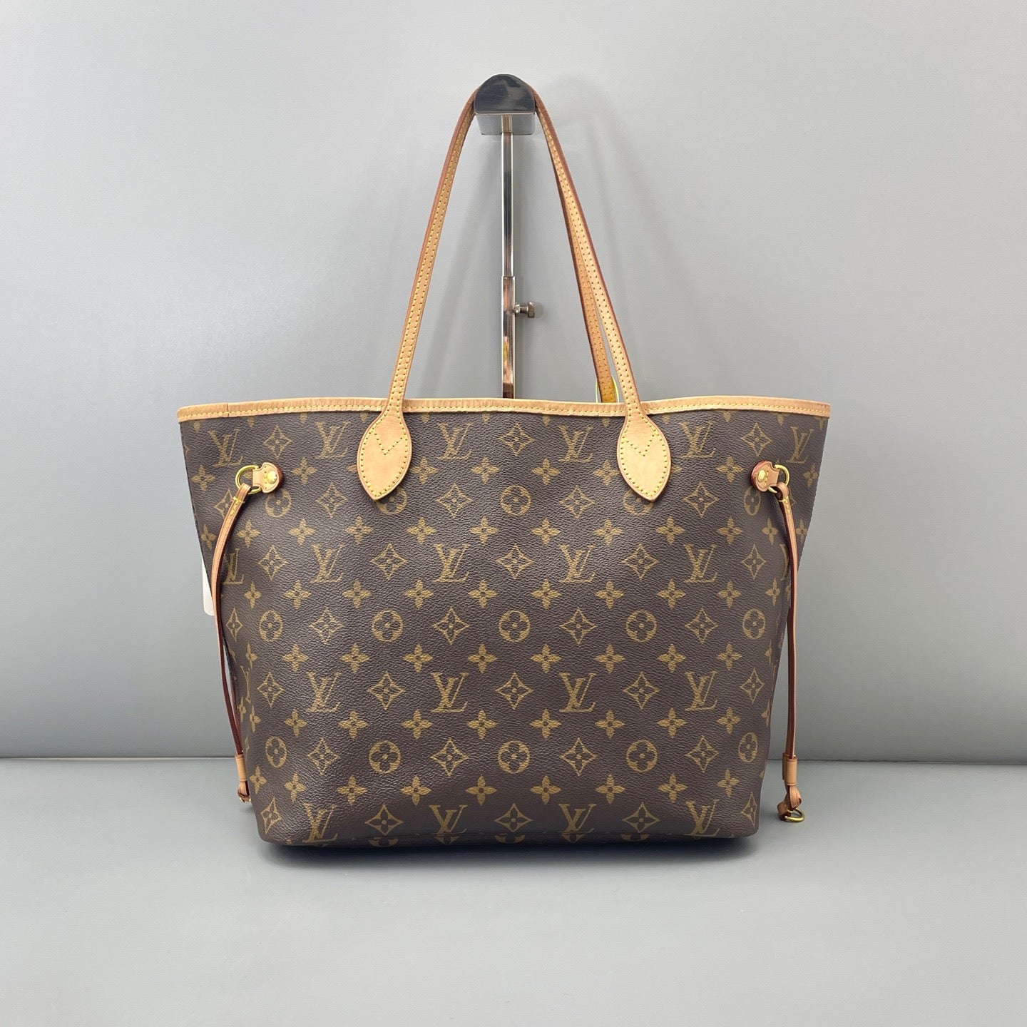 Louis Vuitton Neverfull MM Monogram