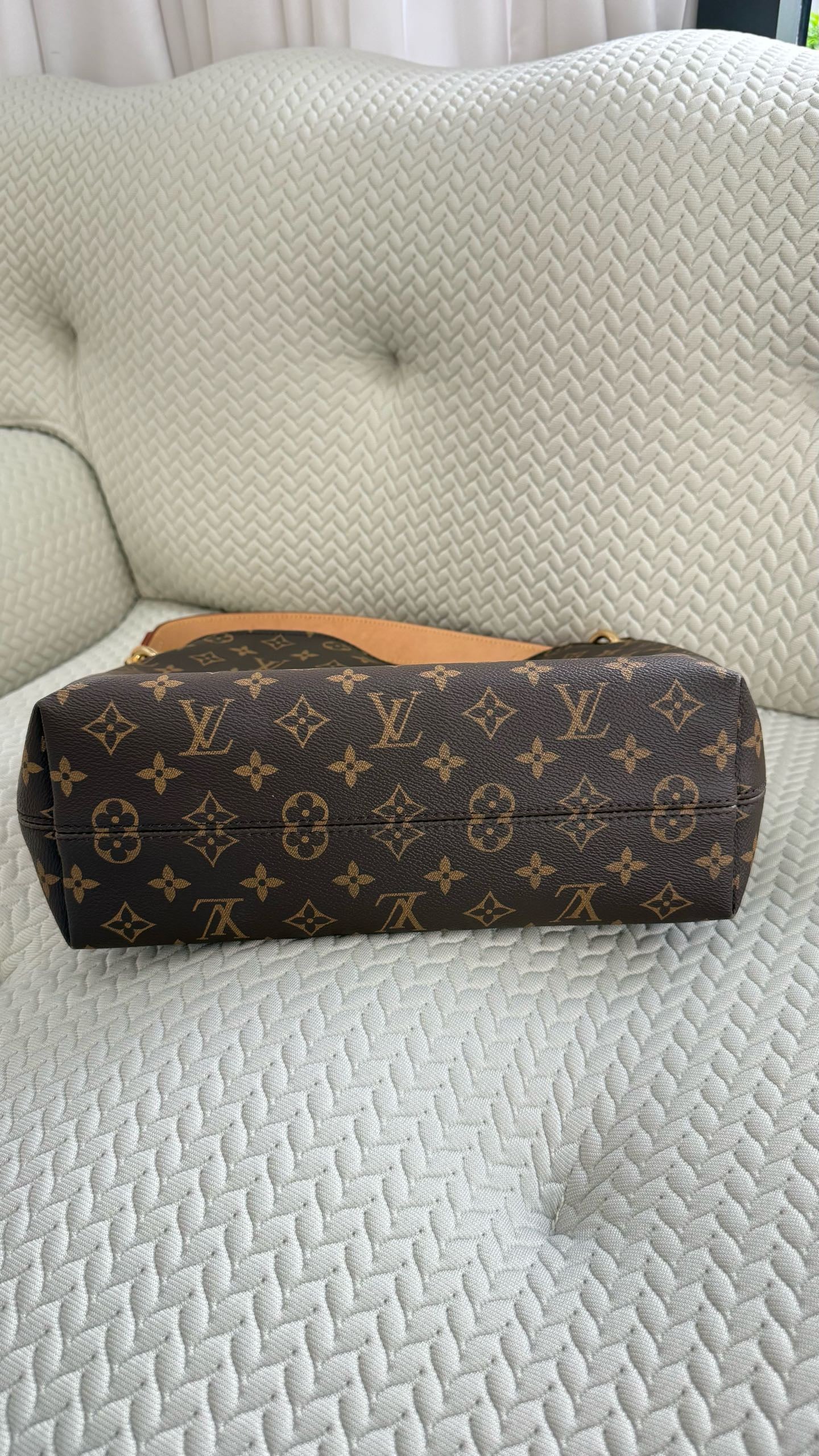 Louis Vuitton Graceful PM
