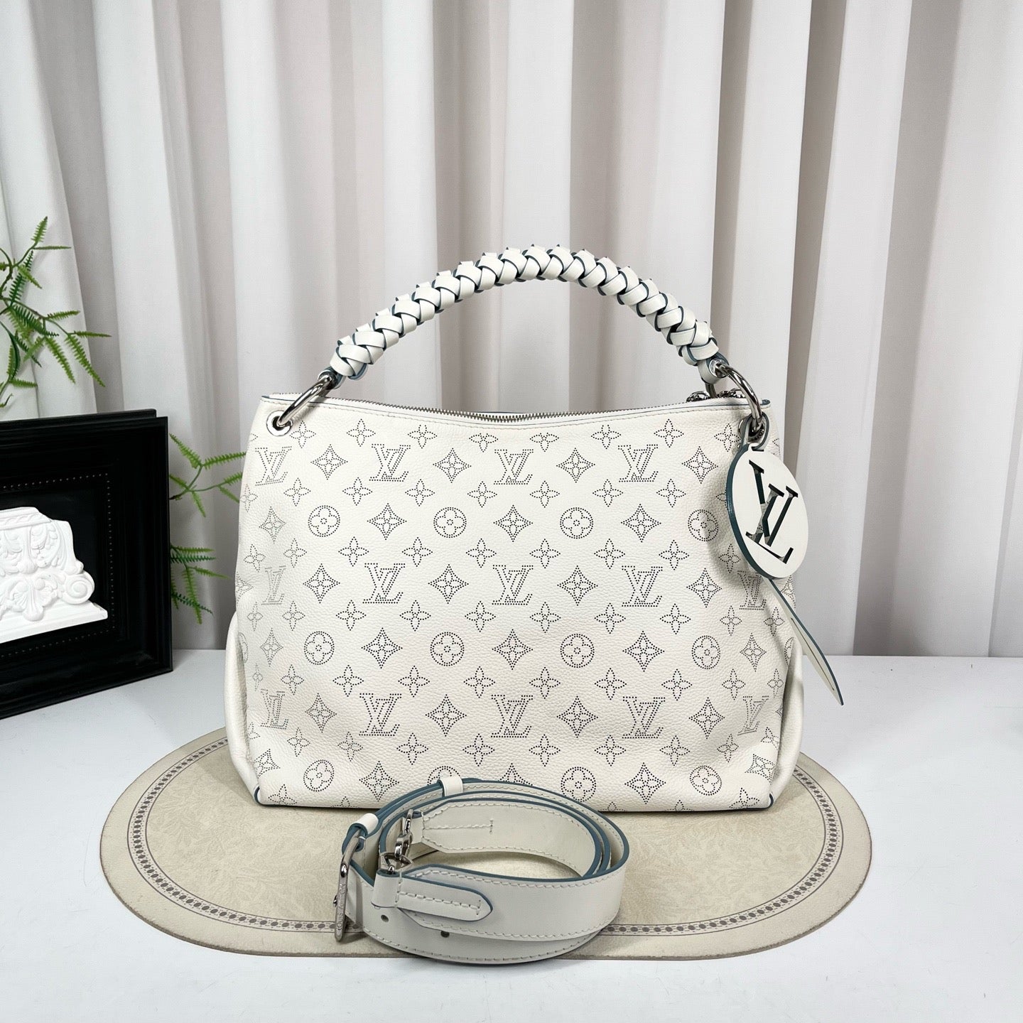 Louis Vuitton LV Beaubourg Medium White Calfskin