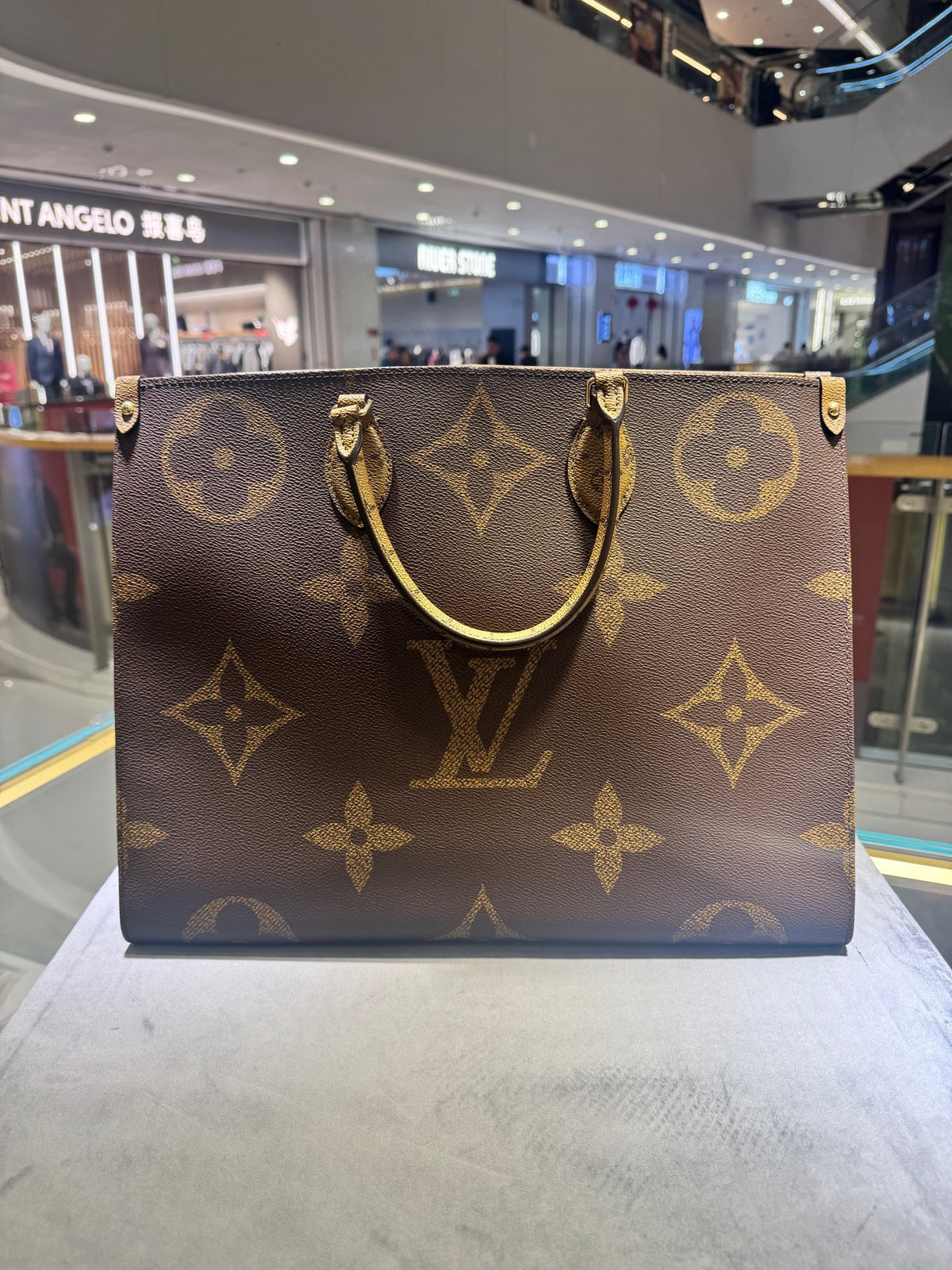 Louis Vuitton Onthego Large Tote Bag Monogram