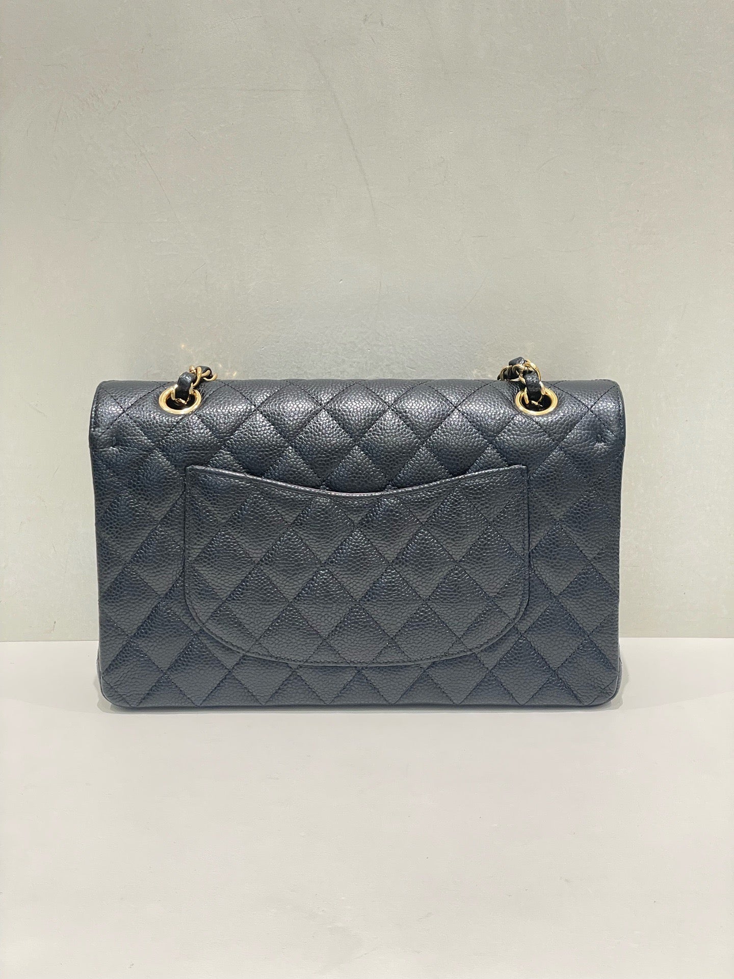 Chanel Classic Flap Medium CF25