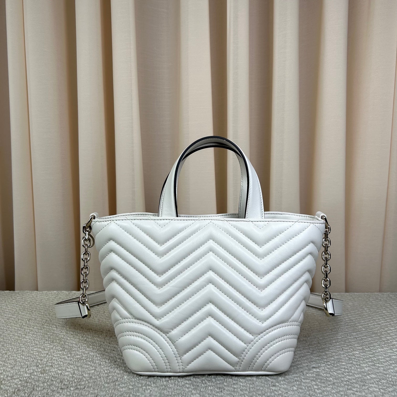 GUCCI Betty Bucket Bag