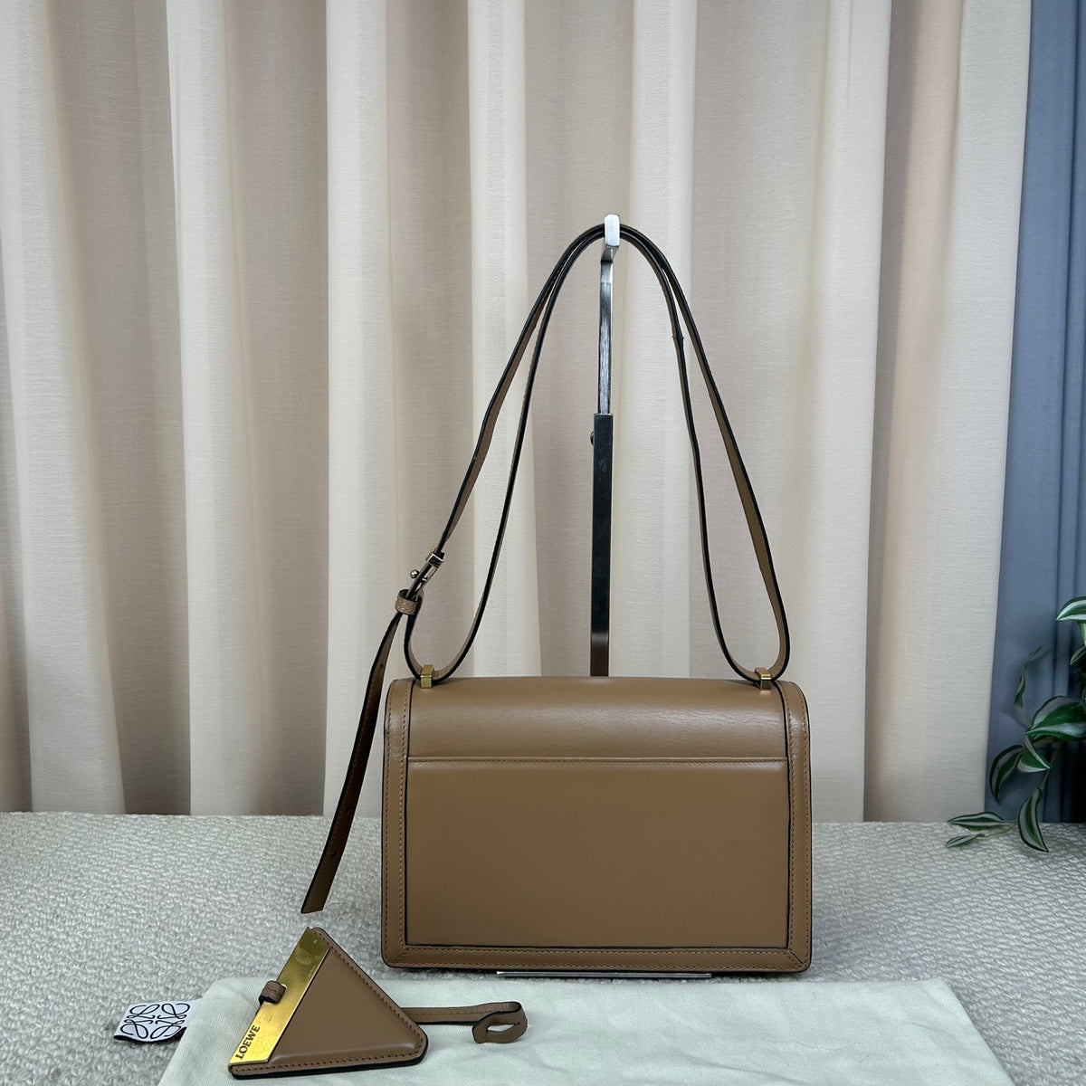 Loewe Barcelona Light Taupe Calfskin Bag Gold Hardware 24cm