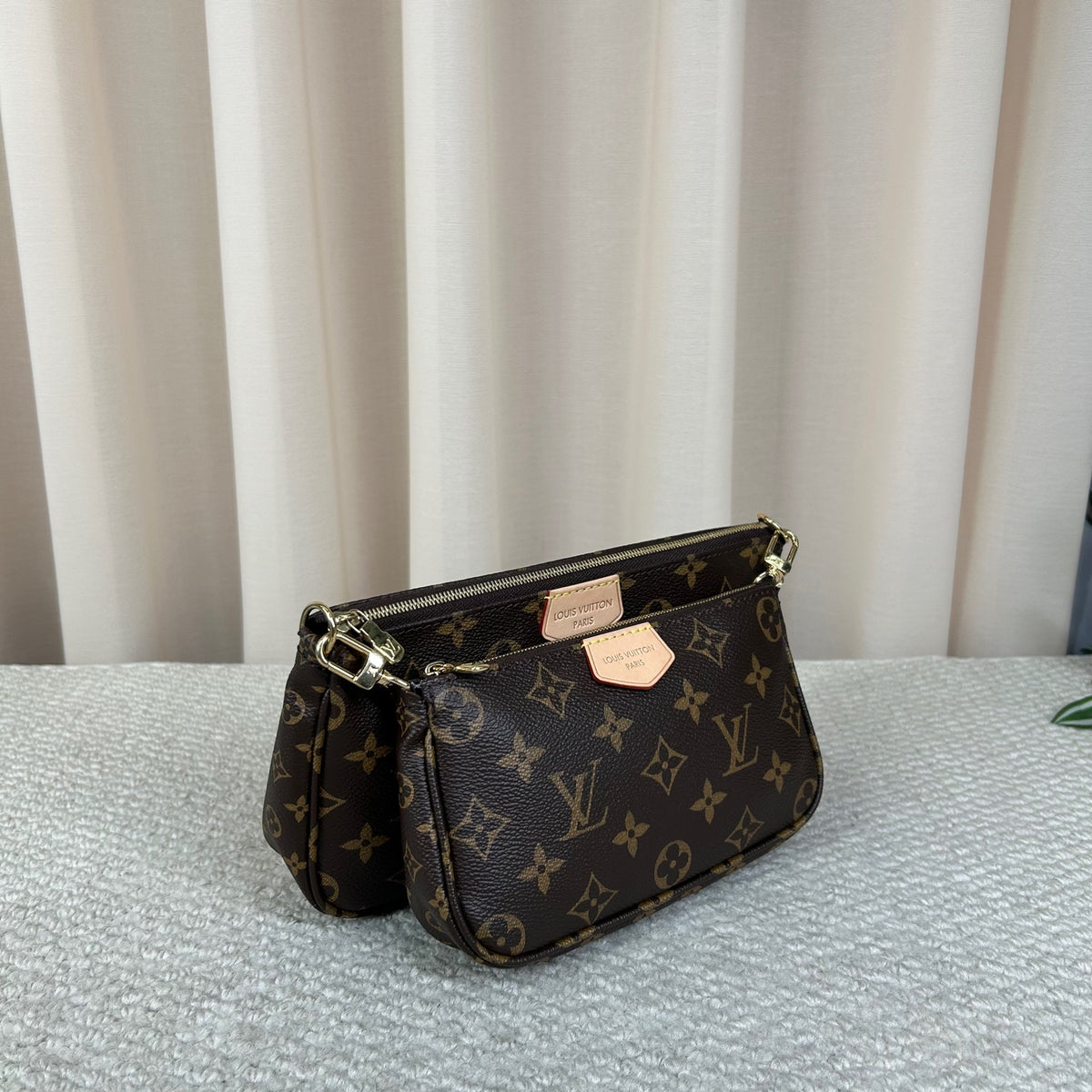 Louis Vuitton Multi Pochette 23.5cm