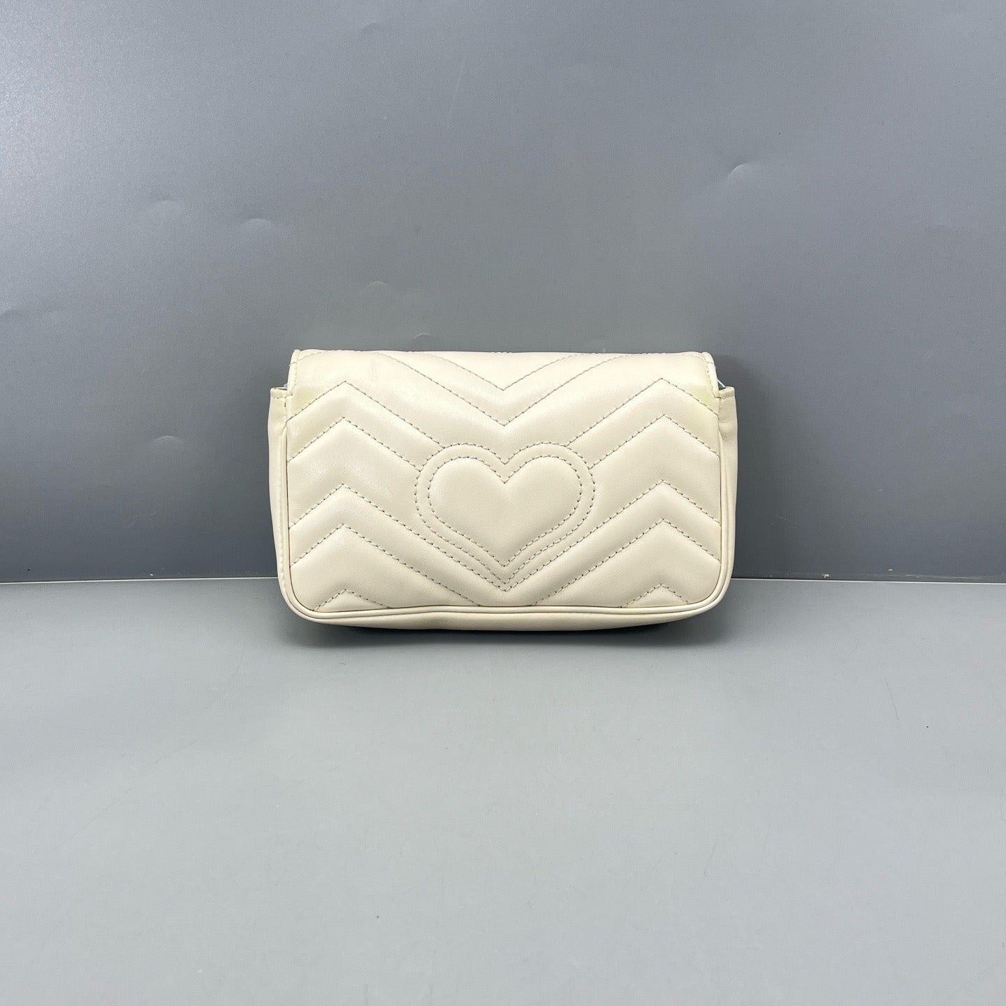Gucci GG Marmont Super Mini White