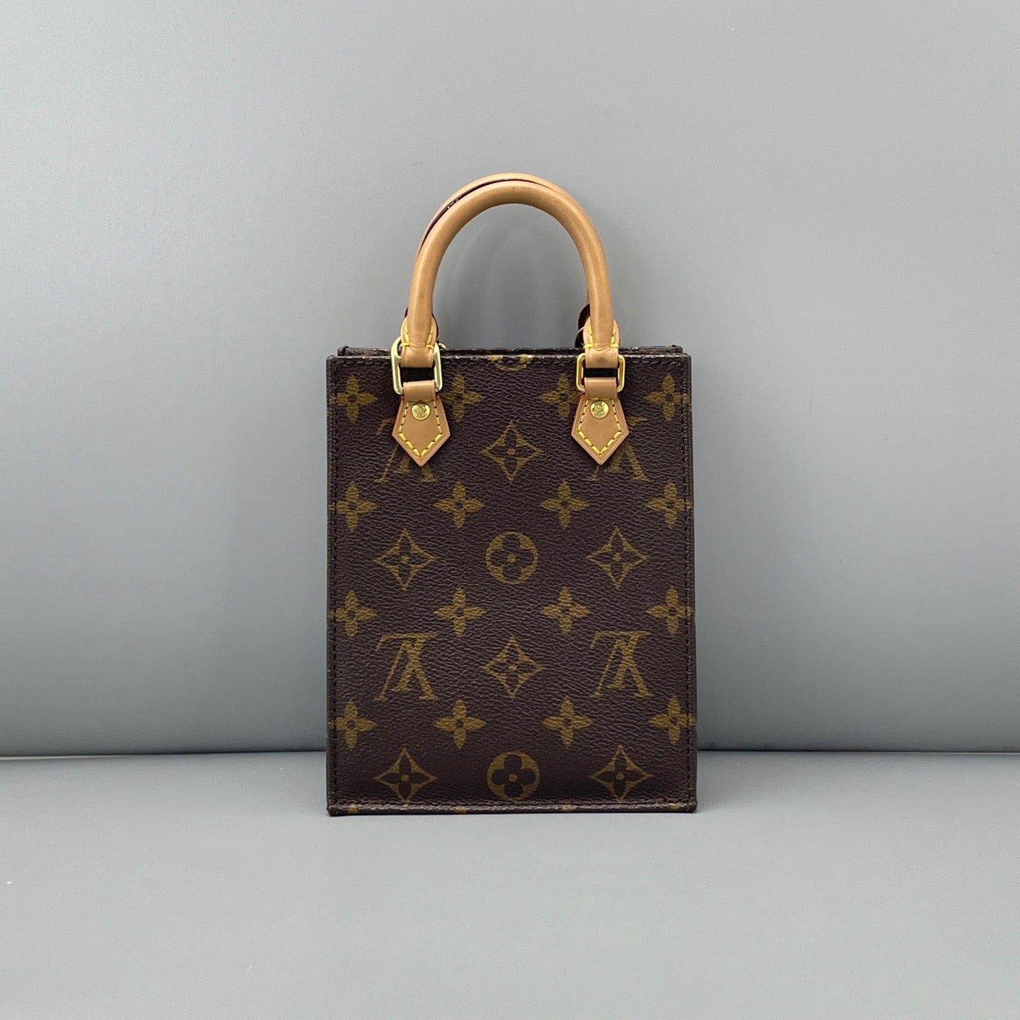 Louis Vuitton Petit Sac Plat Monogram