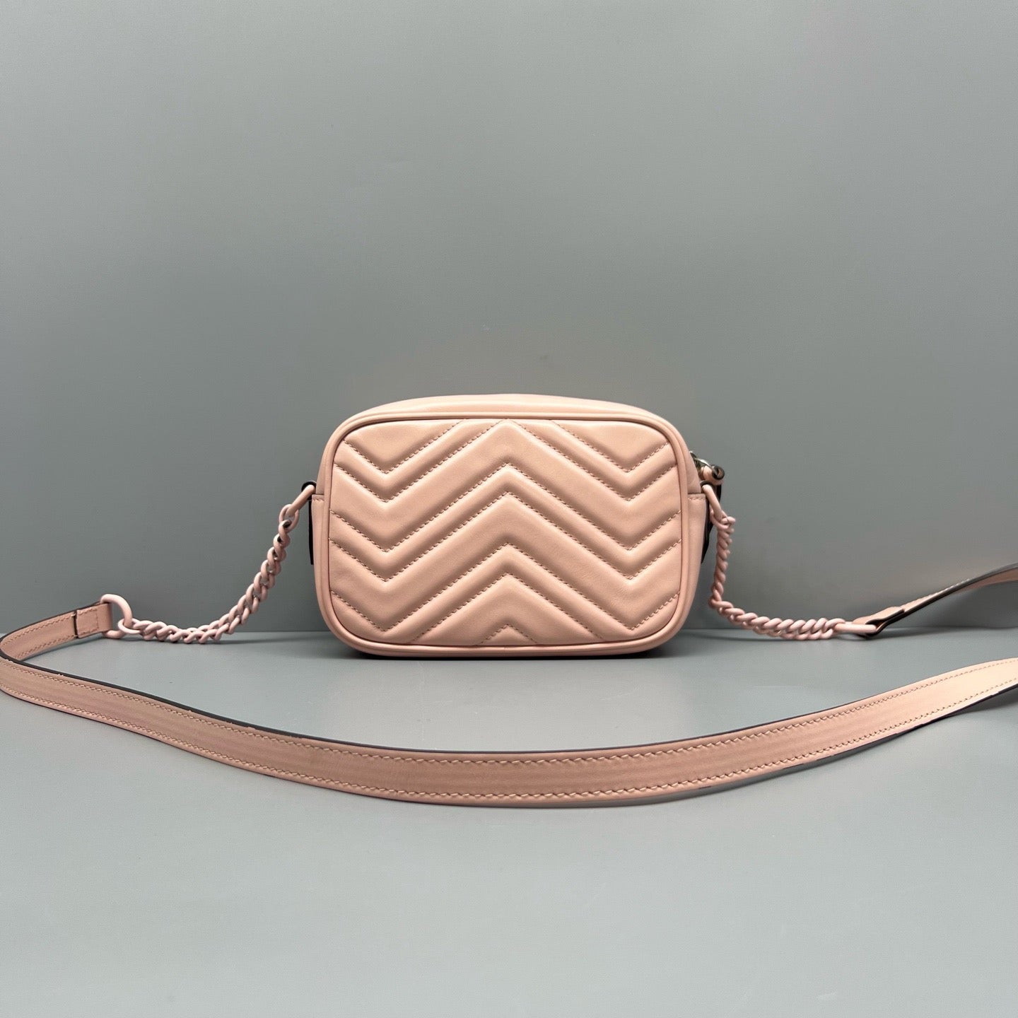 Gucci GG Marmont Pink Camera