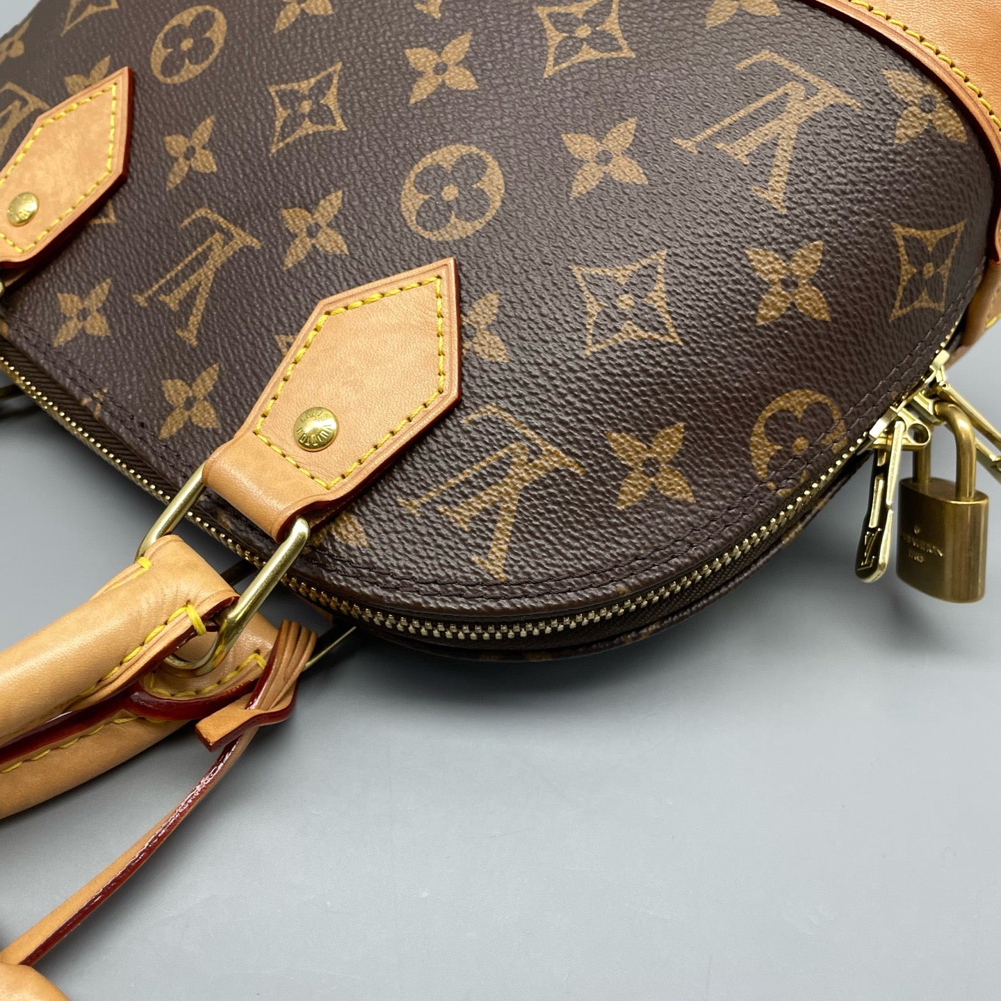 Louis Vuitton Alma BB Monogram Canvas Chip Version