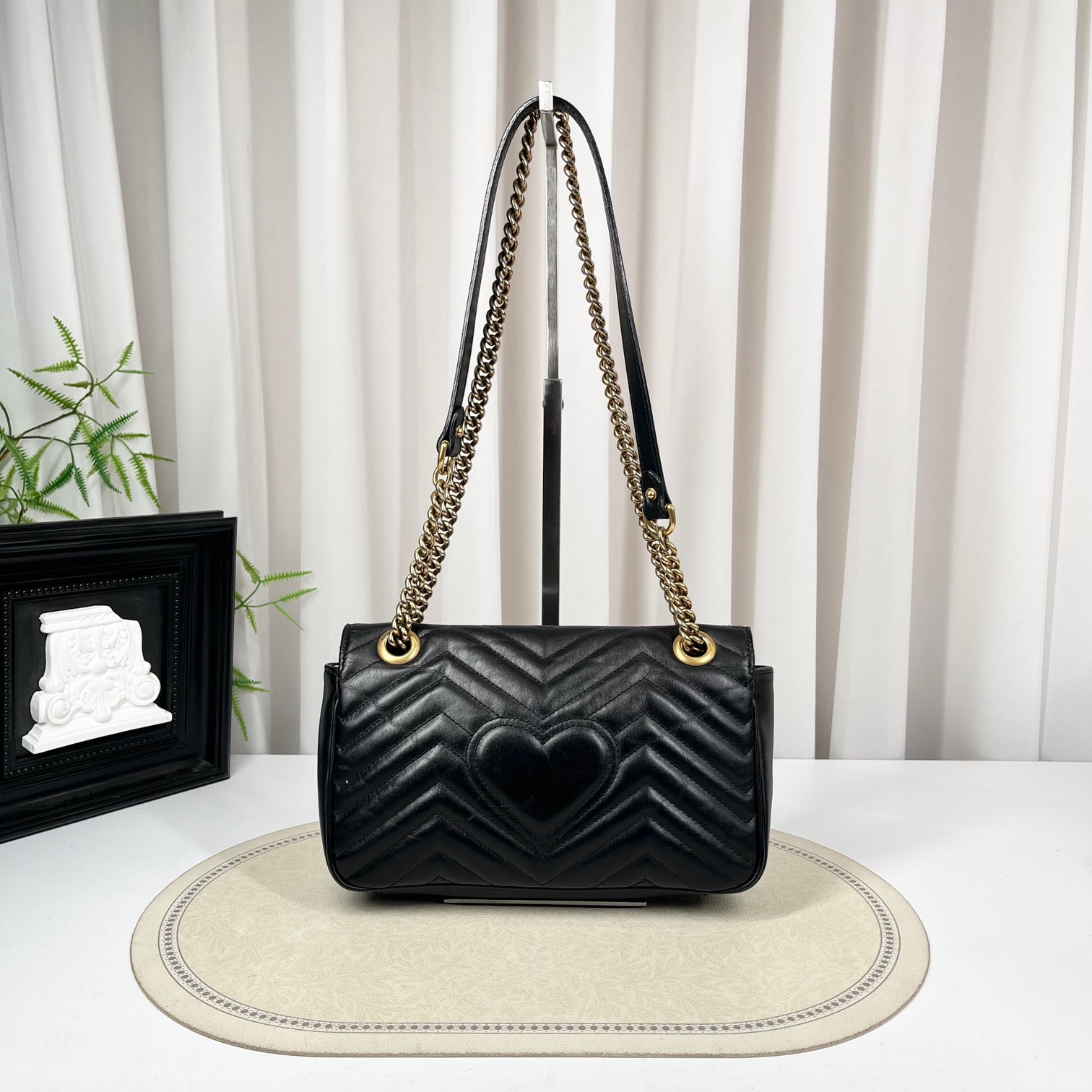 Gucci Marmont 26 Black Shoulder Bag
