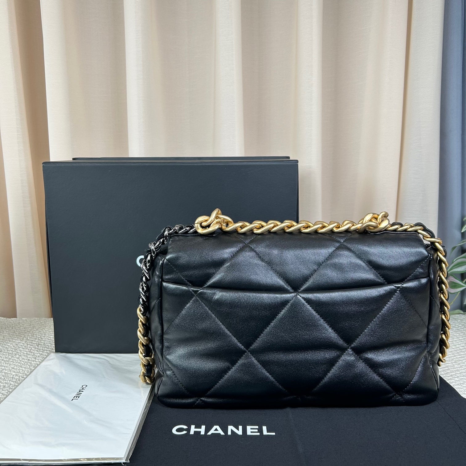 Chanel 19Bag Large Black Lambskin