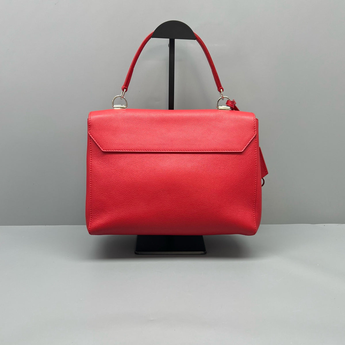 Louis Vuitton Lockme II Red