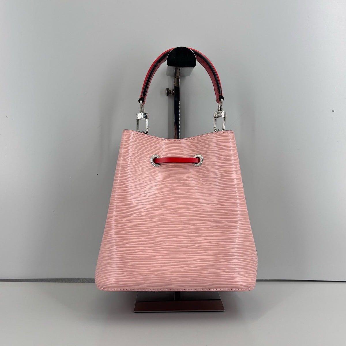 Louis Vuitton NeoNoe BB Pink