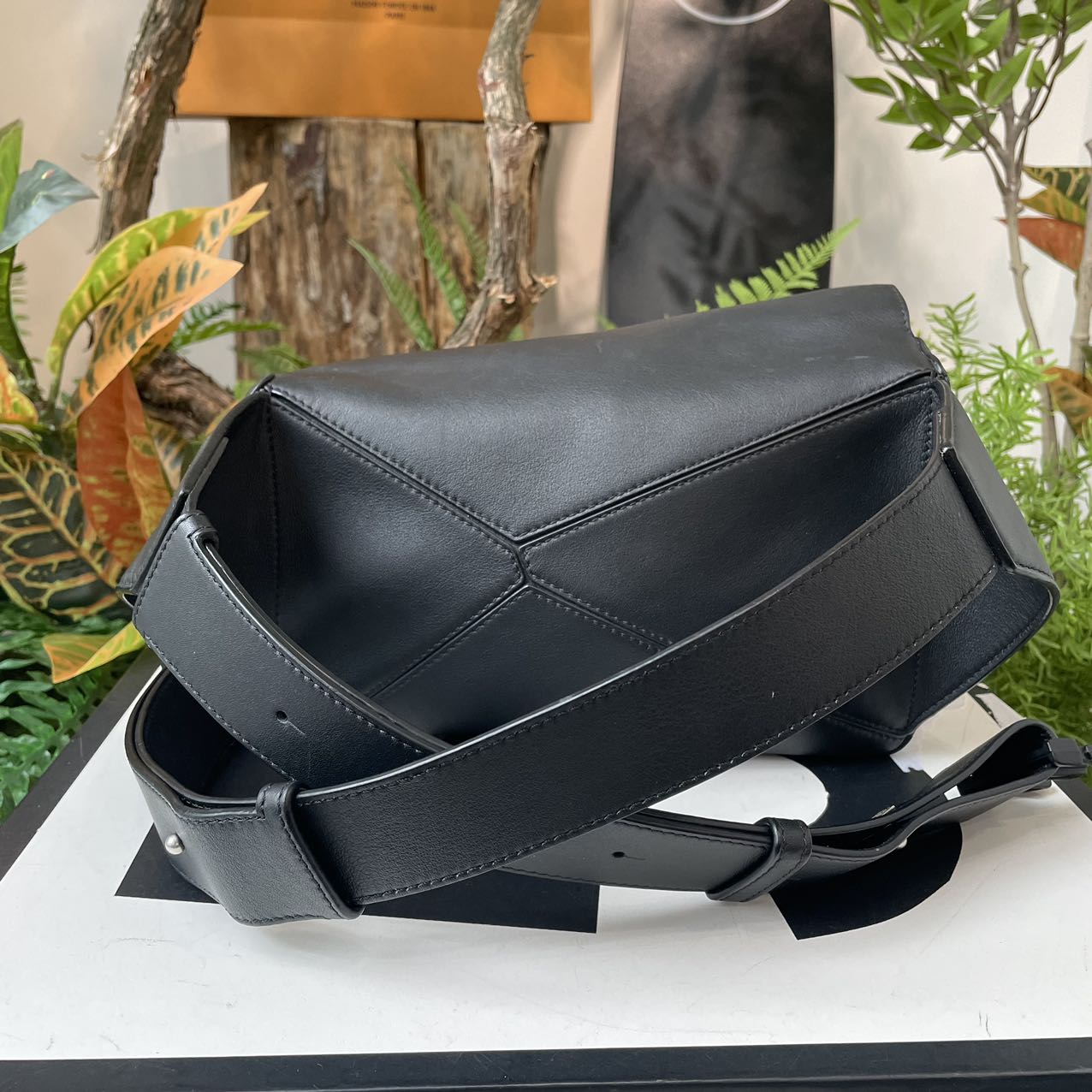 Loewe Puzzle Edge Small Black