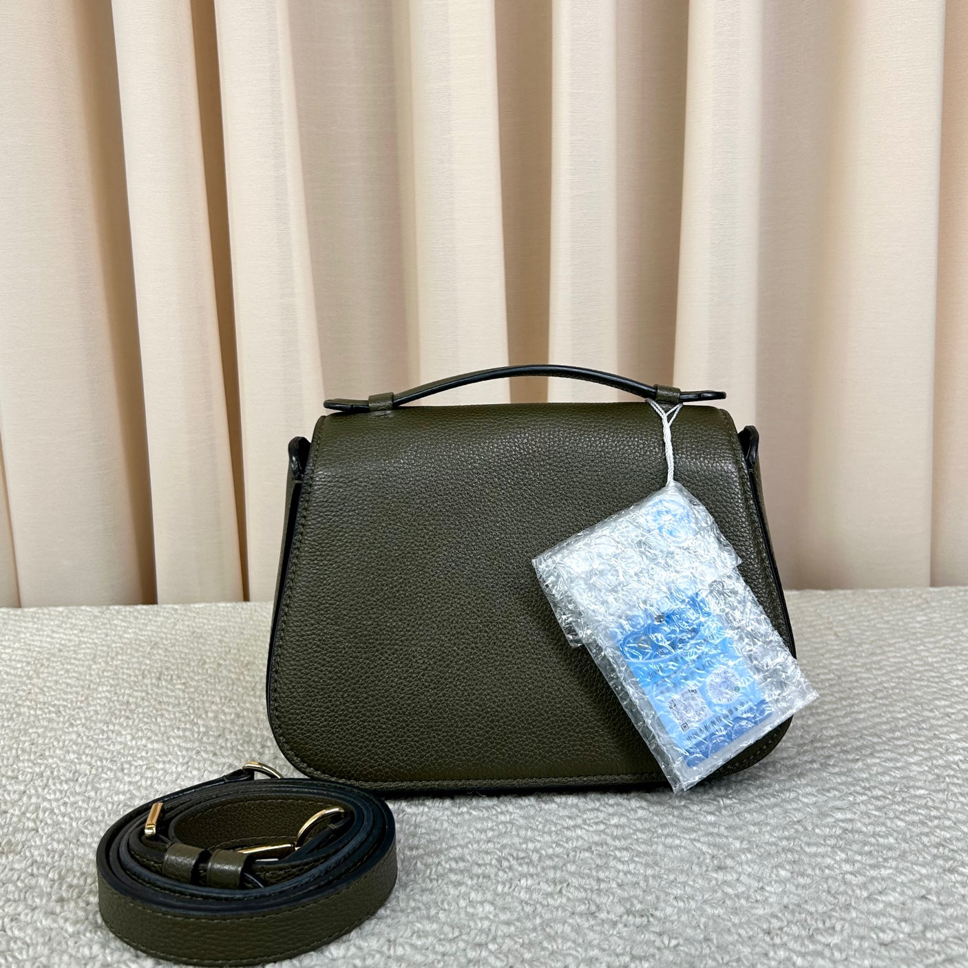 LOUIS VUITTON Vivienne Messenger Bag