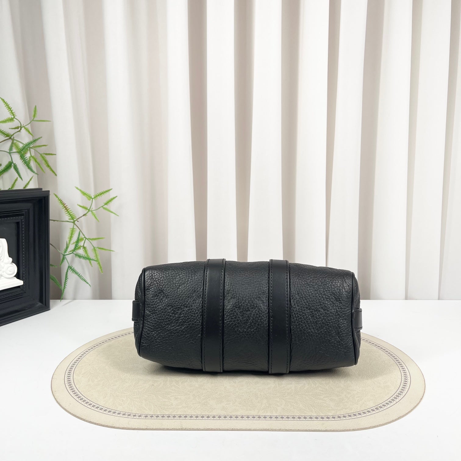 Louis Vuitton Keepall 25