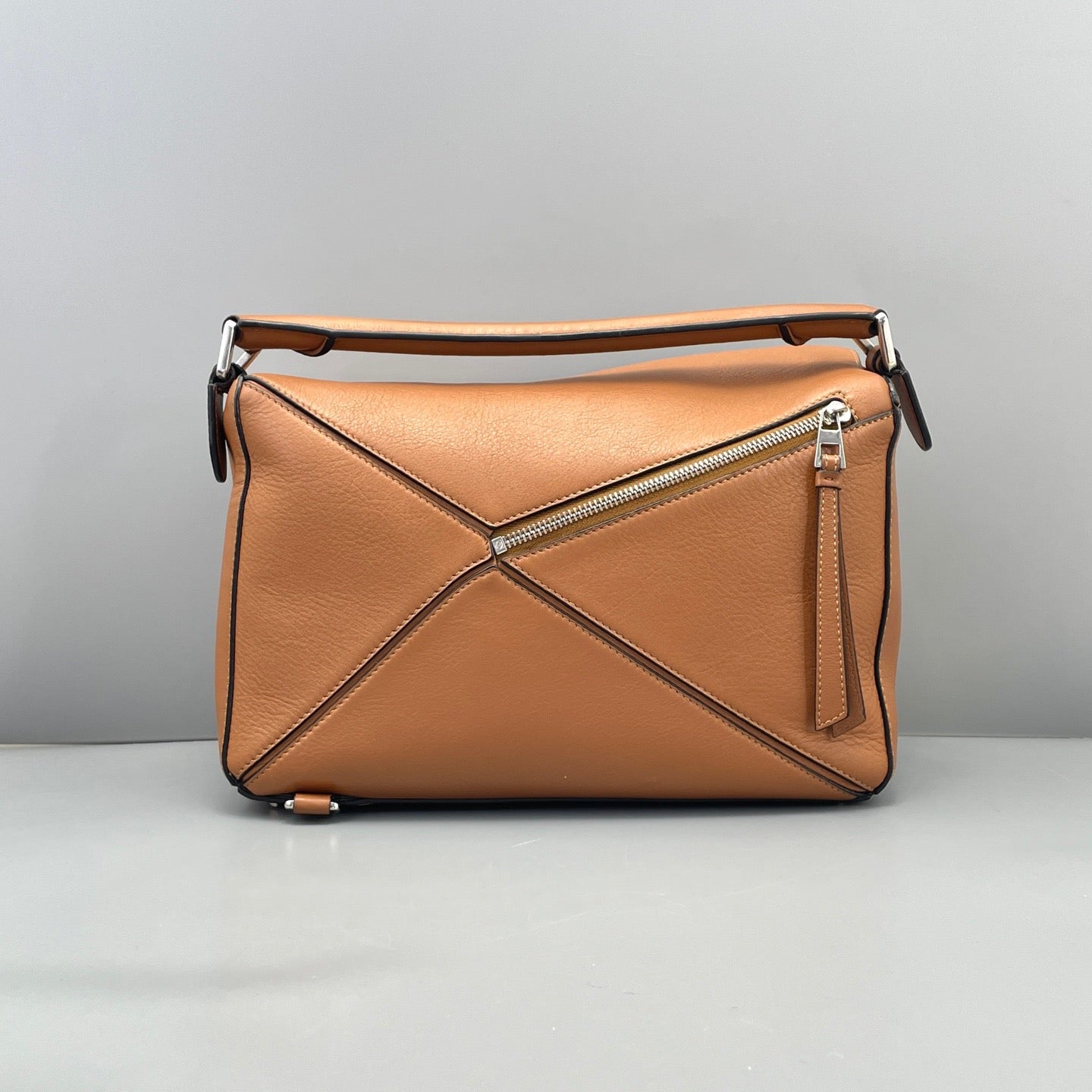Loewe Puzzle Medium Tan