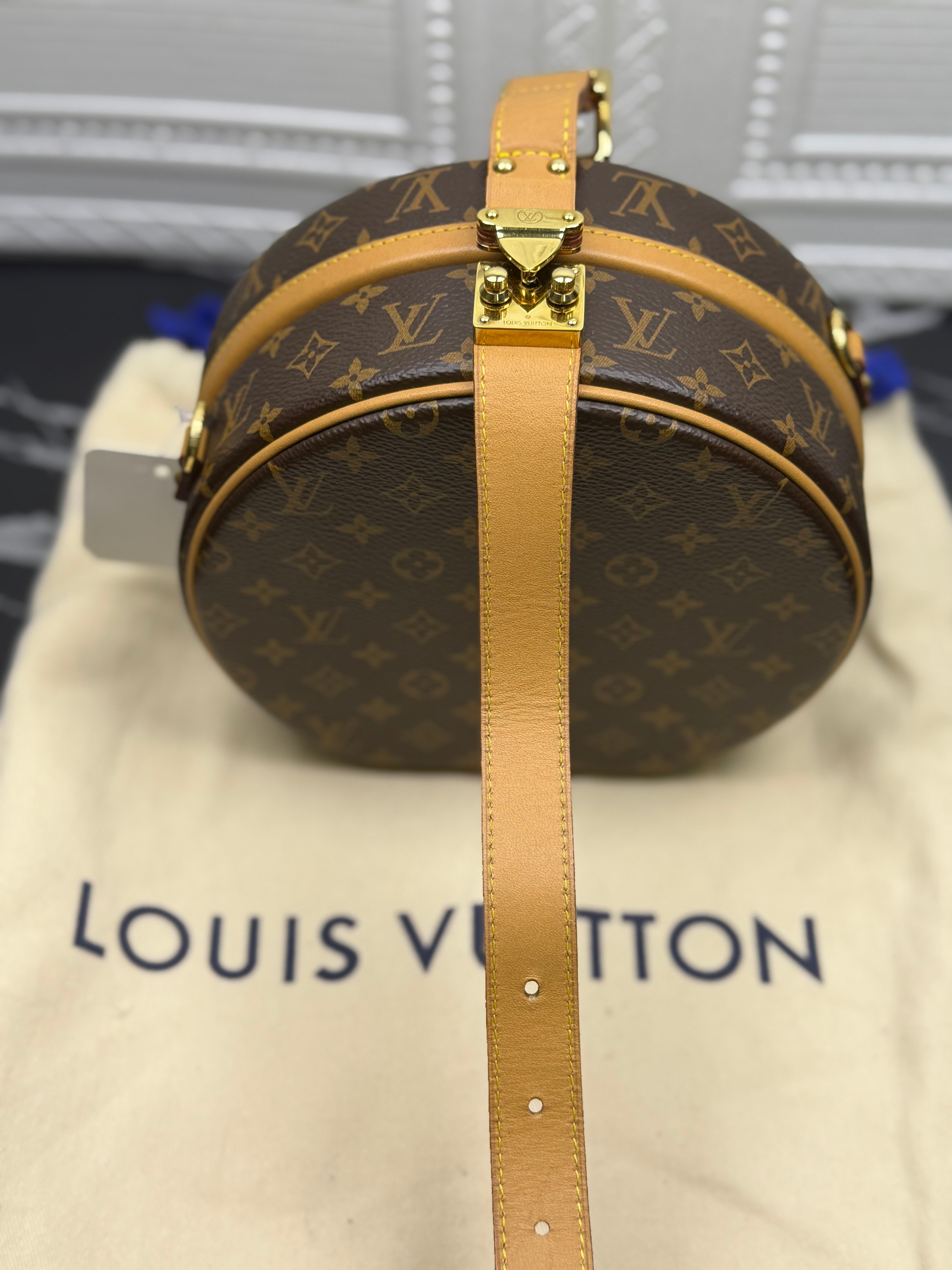 Louis Vuitton Boite Chapeau Souple MM