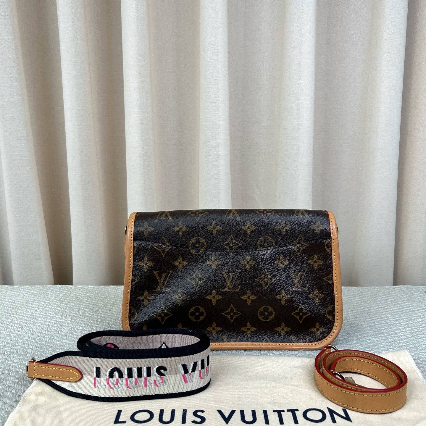 Louis Vuitton Diane Bag Medium Brown Canvas