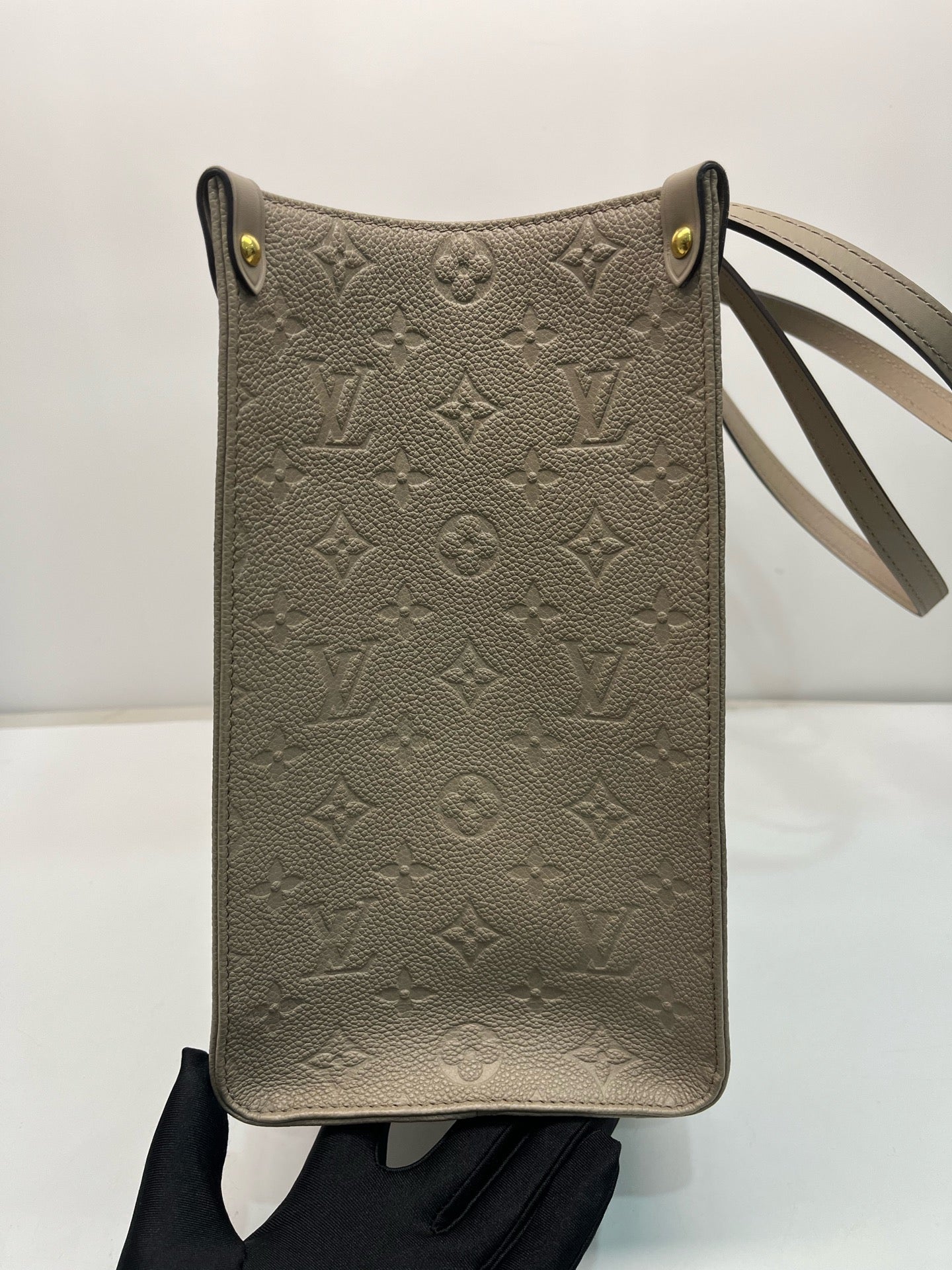 Louis Vuitton OnTheGo MM Monogram Empreinte Elephant Grey