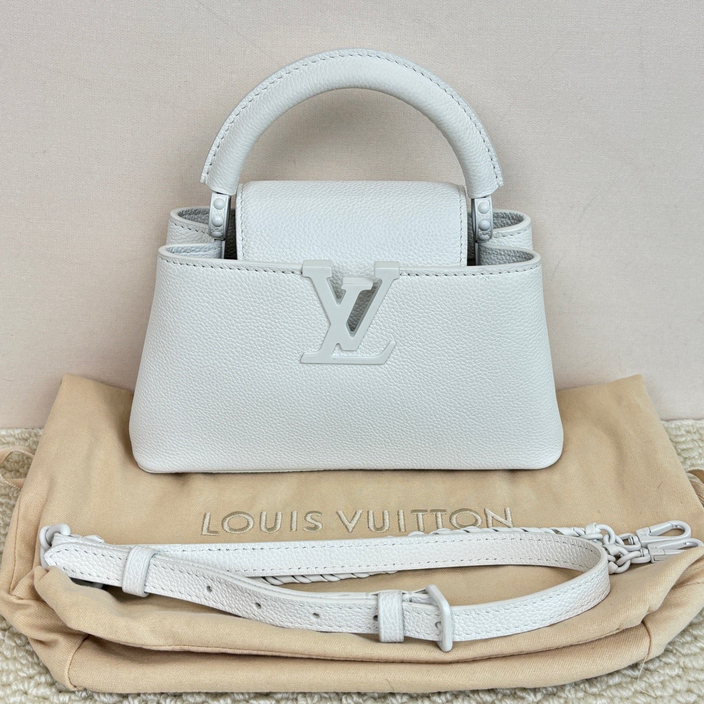 Louis Vuitton Capucines Mini