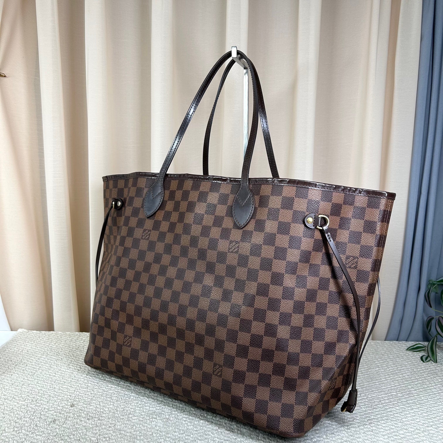 Louis Vuitton Neverfull GM Damier Ebene Tote Bag