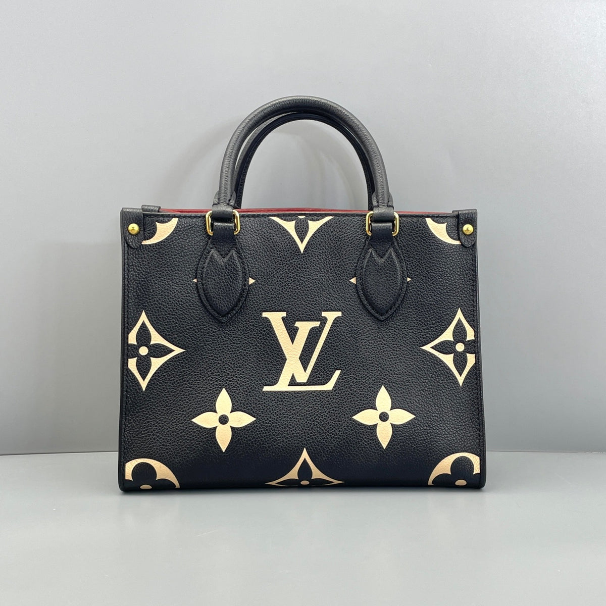 Louis Vuitton Giant Monogram OnTheGo