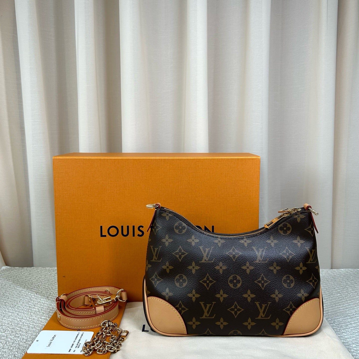 Louis Vuitton MM Monogram Boulogne Bag