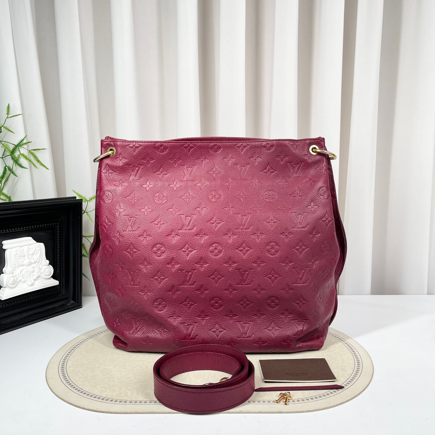 Louis Vuitton Metis Hobo Medium Purple Embossed Leather Bag