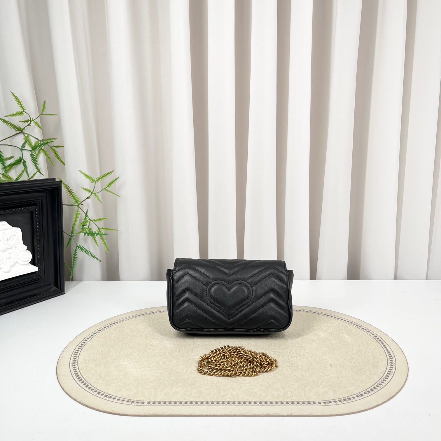 GUCCI Marmont Mini Chain Bag