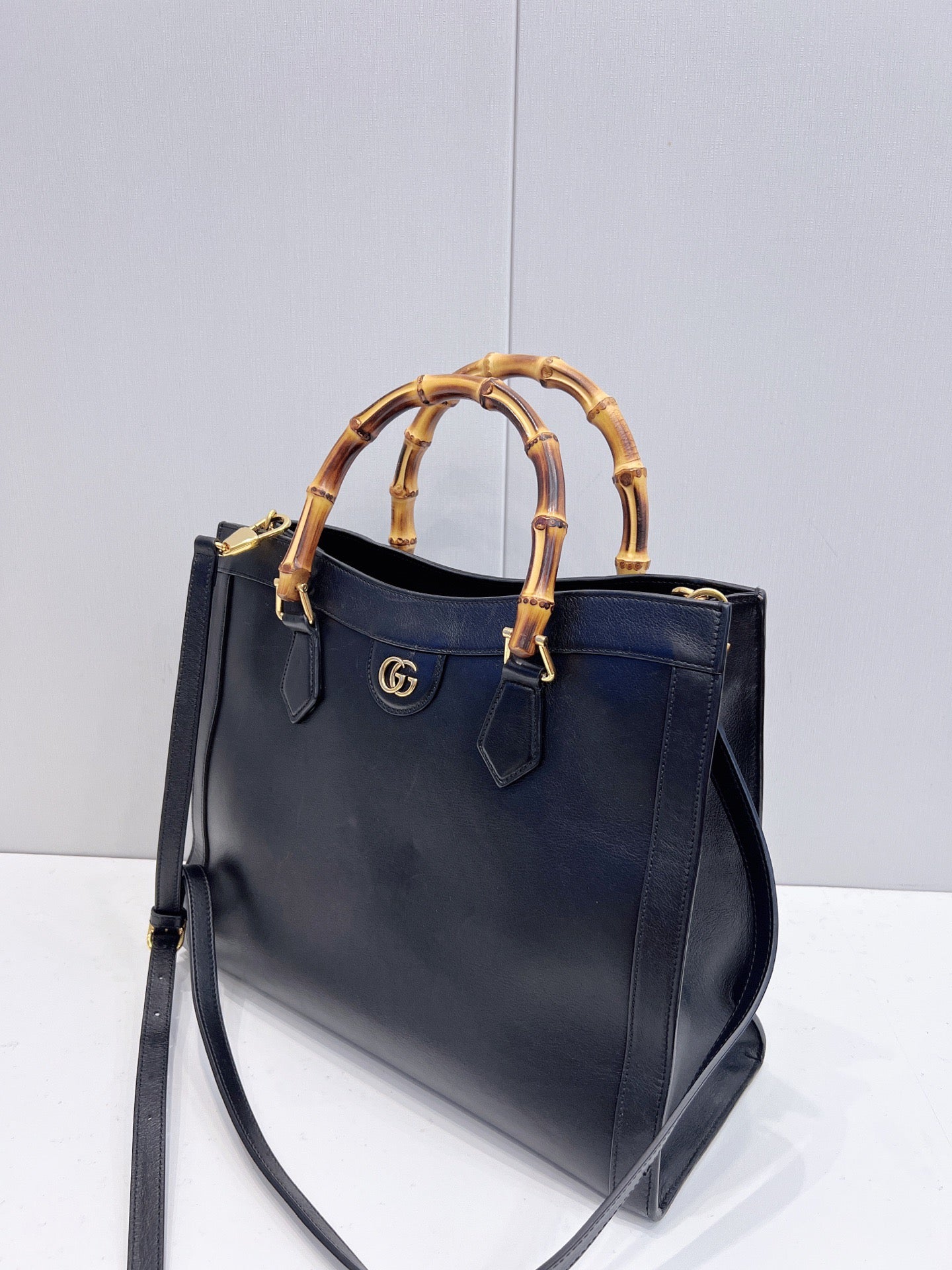 Gucci Diana Medium Black Leather Bamboo Tote with Detachable Strap
