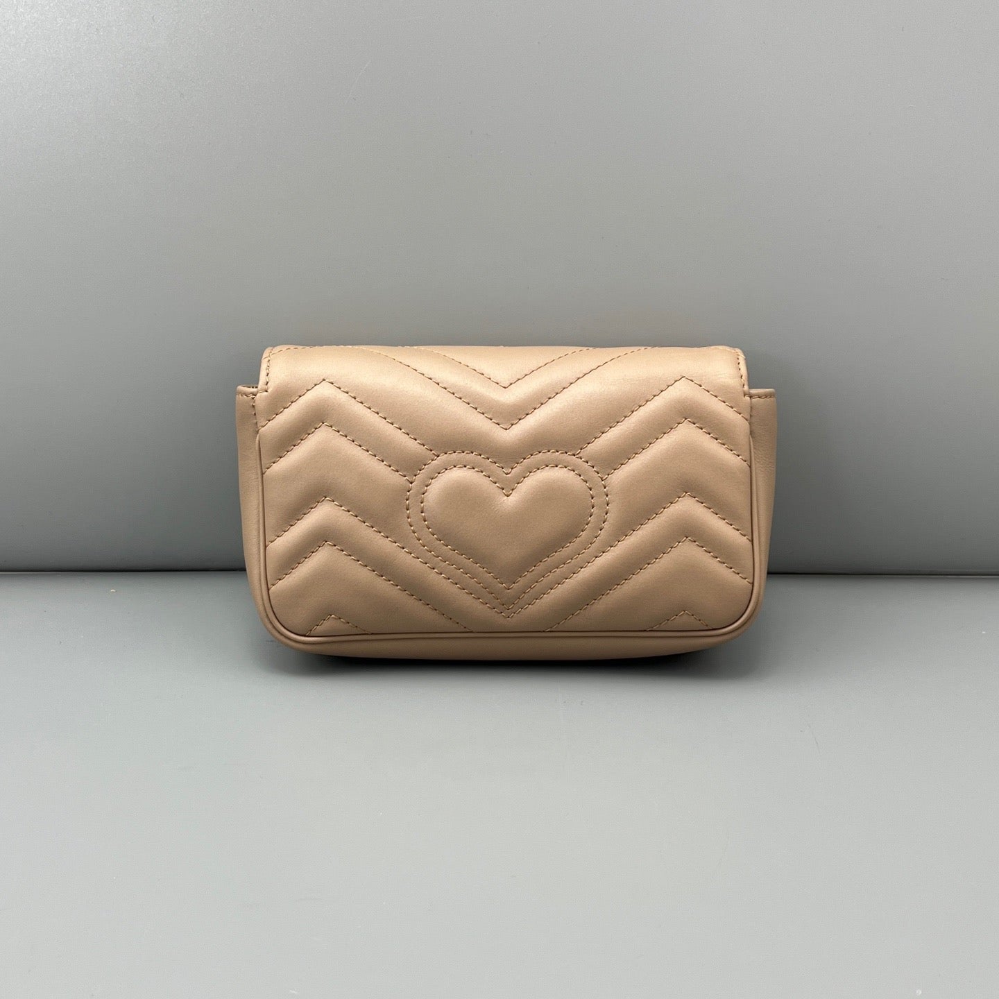 Gucci GG Marmont Super Mini Beige