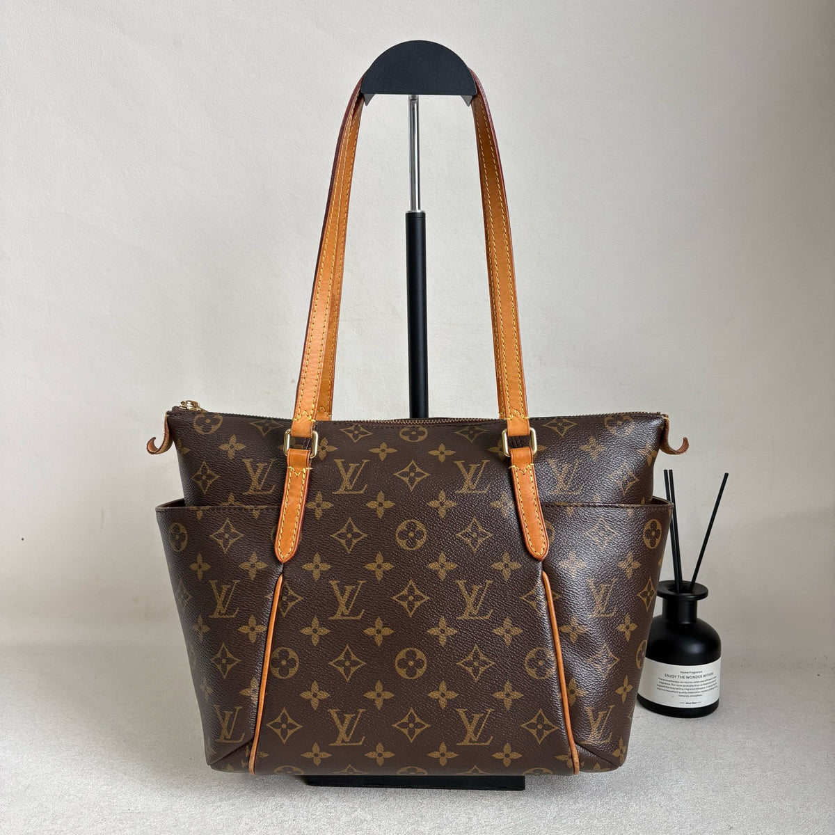 Louis Vuitton Totally PM 27cm