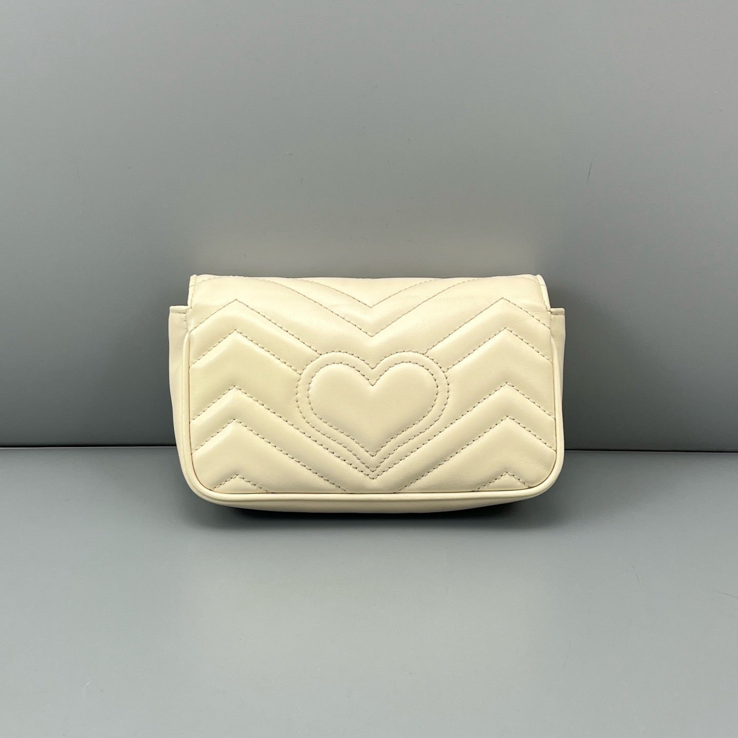 Gucci GG Marmont Super Mini White