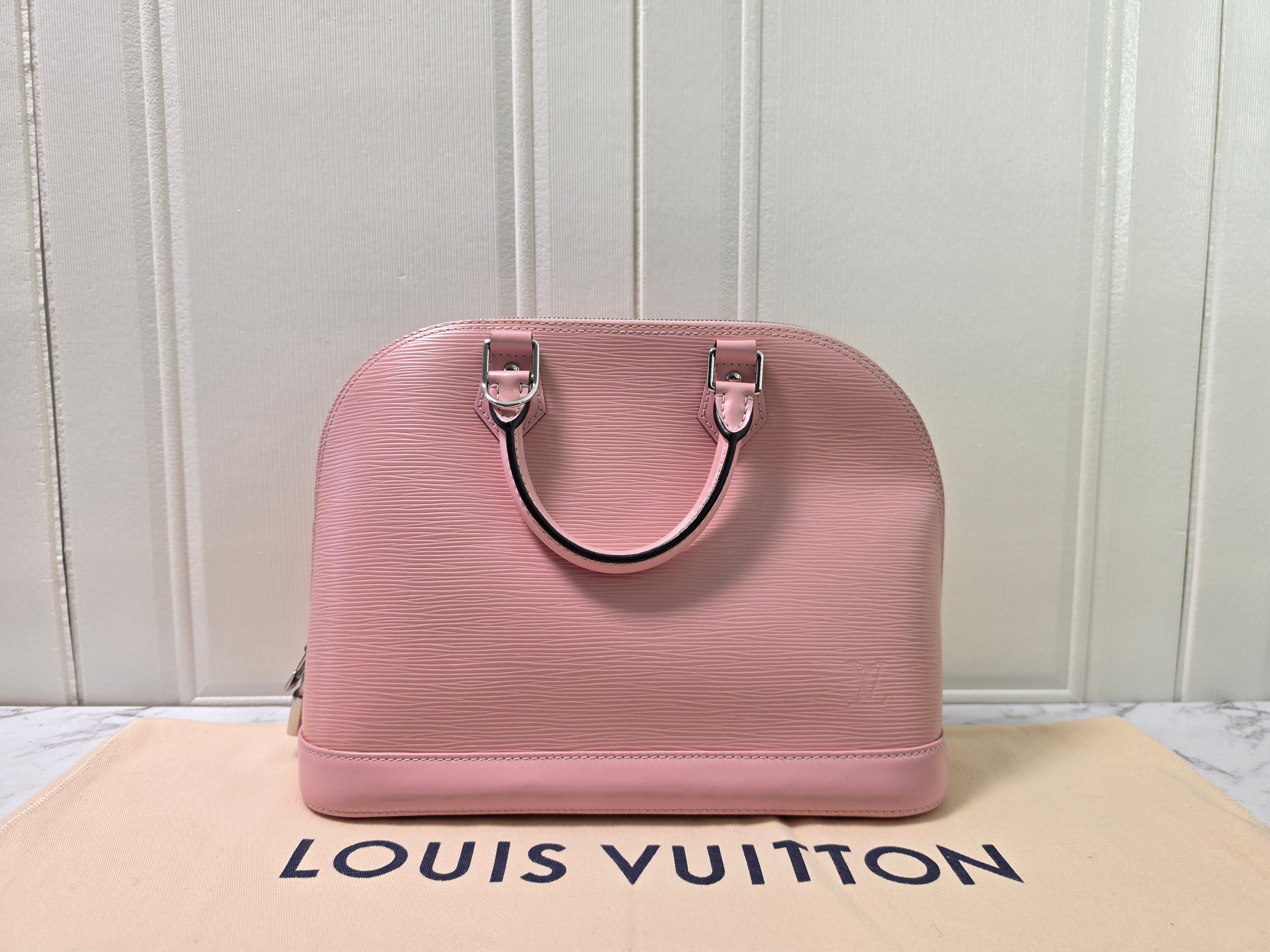 Louis Vuitton Alma PM Epi Leather