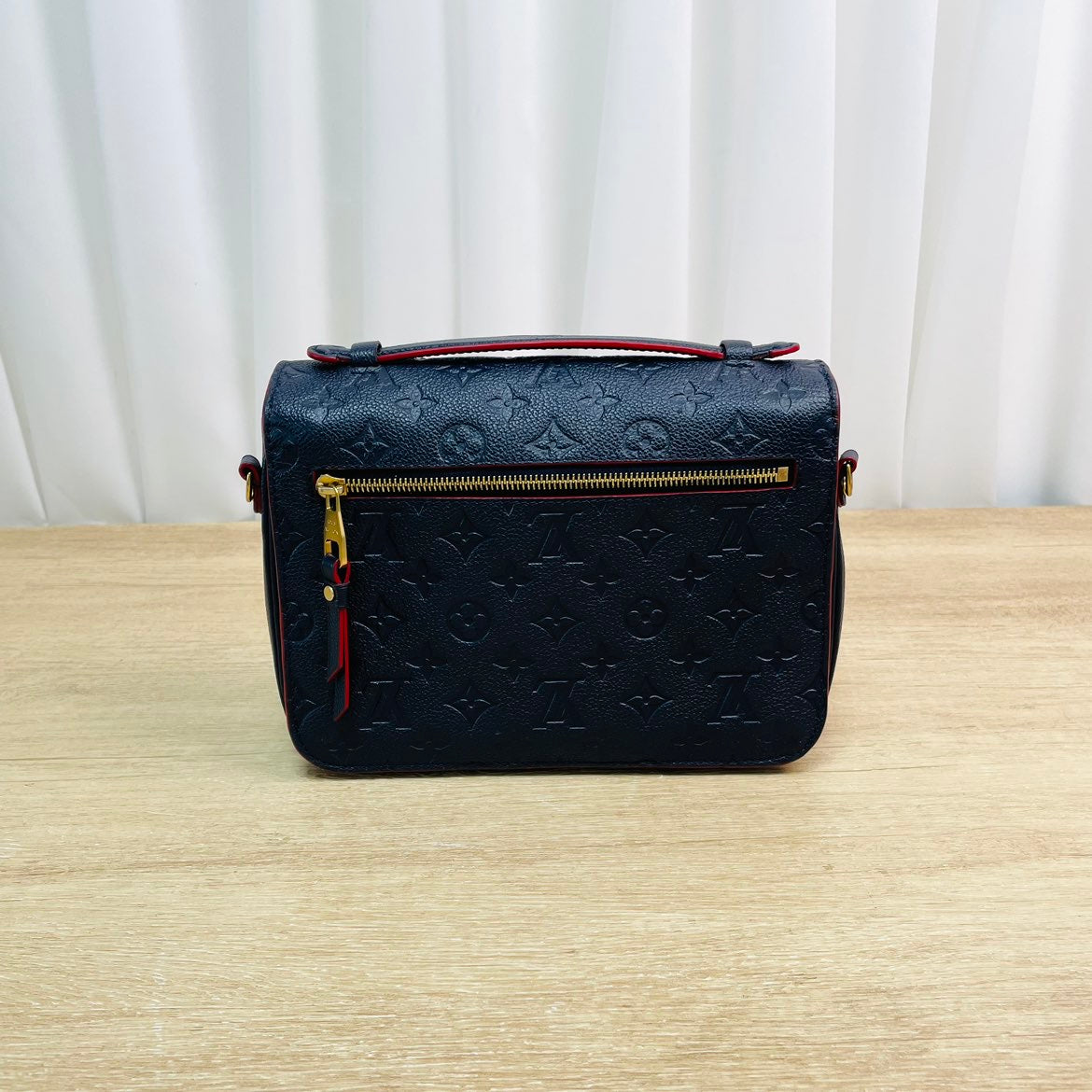 Louis Vuitton Pochette Métis