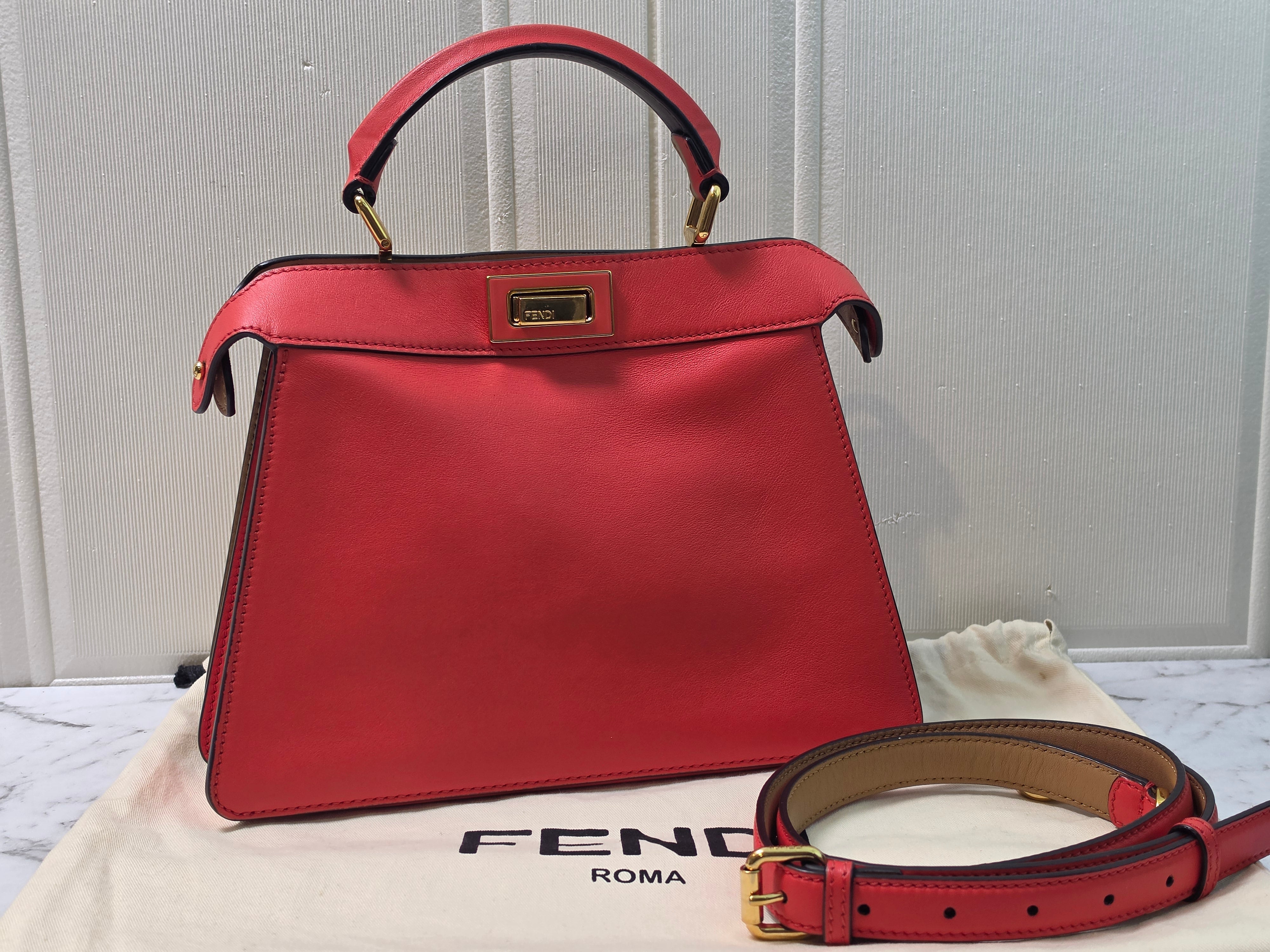 Fendi Peekaboo ISEEU Medium Two-Tone Leather Top