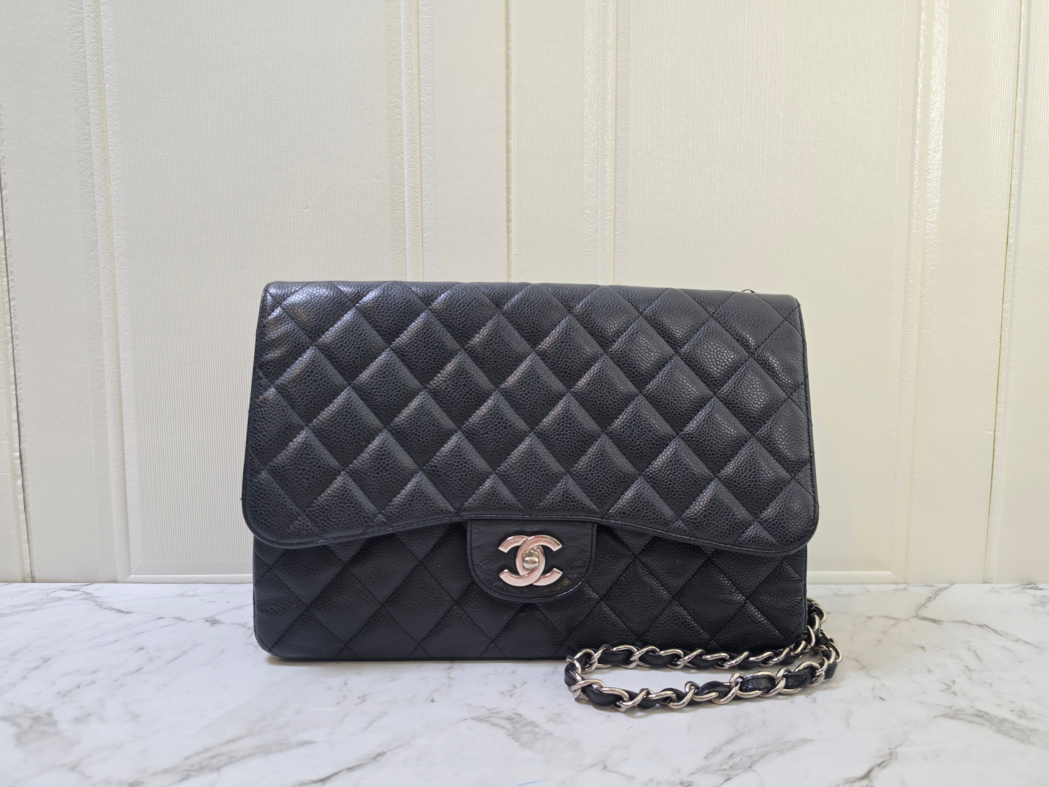 Chanel Classic Flap Jumbo