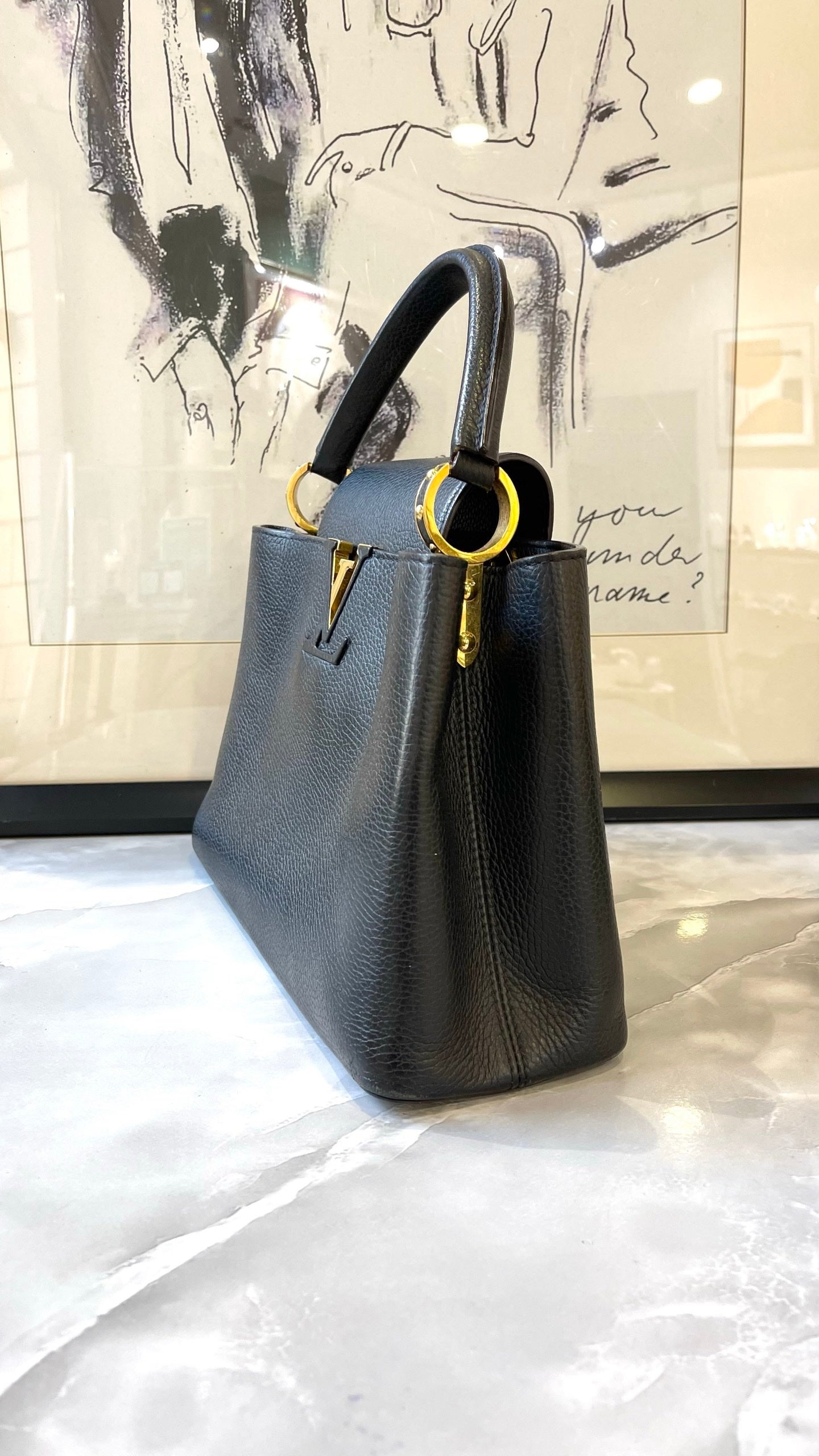 Louis Vuitton Capucines BB Black