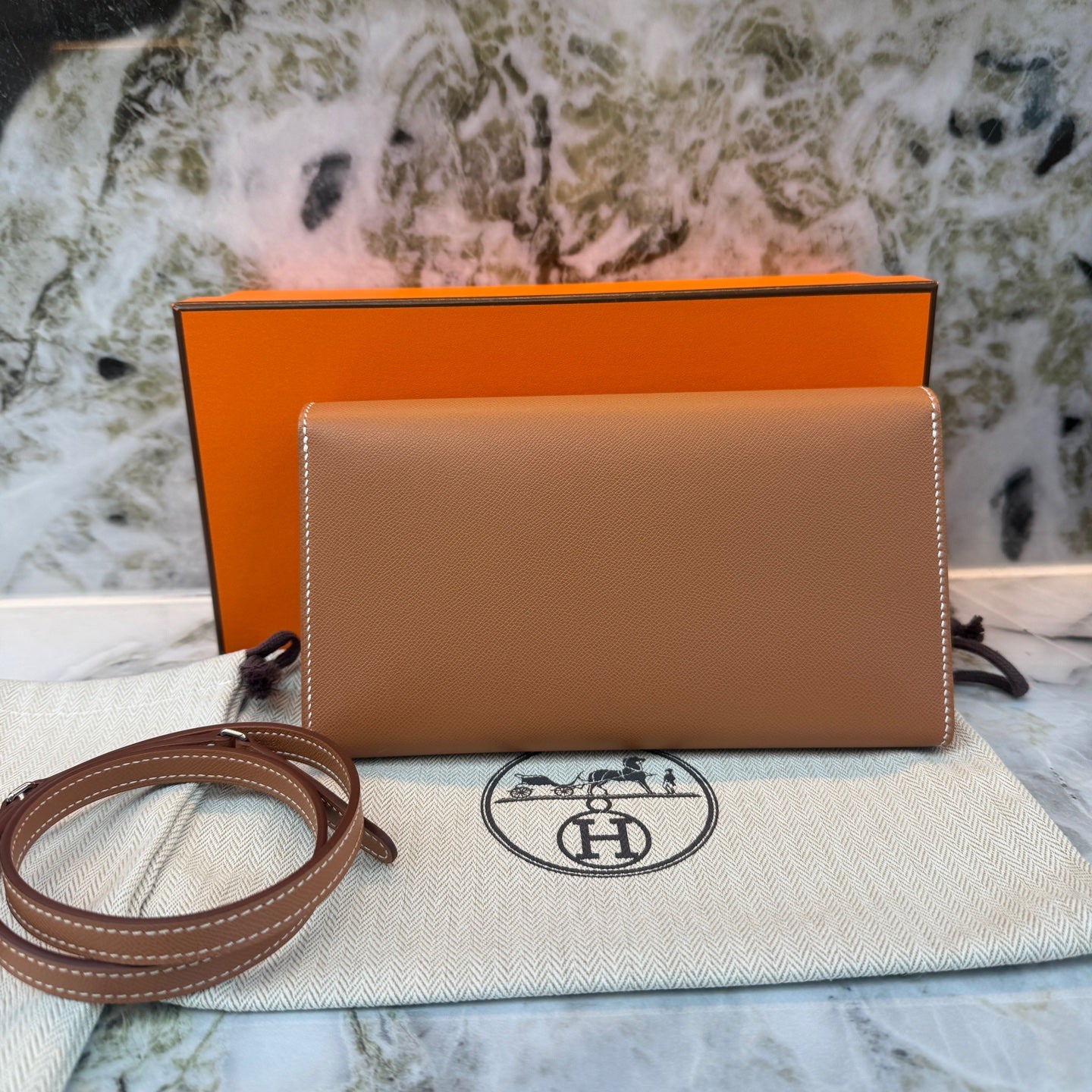Hermes Charniere To Go