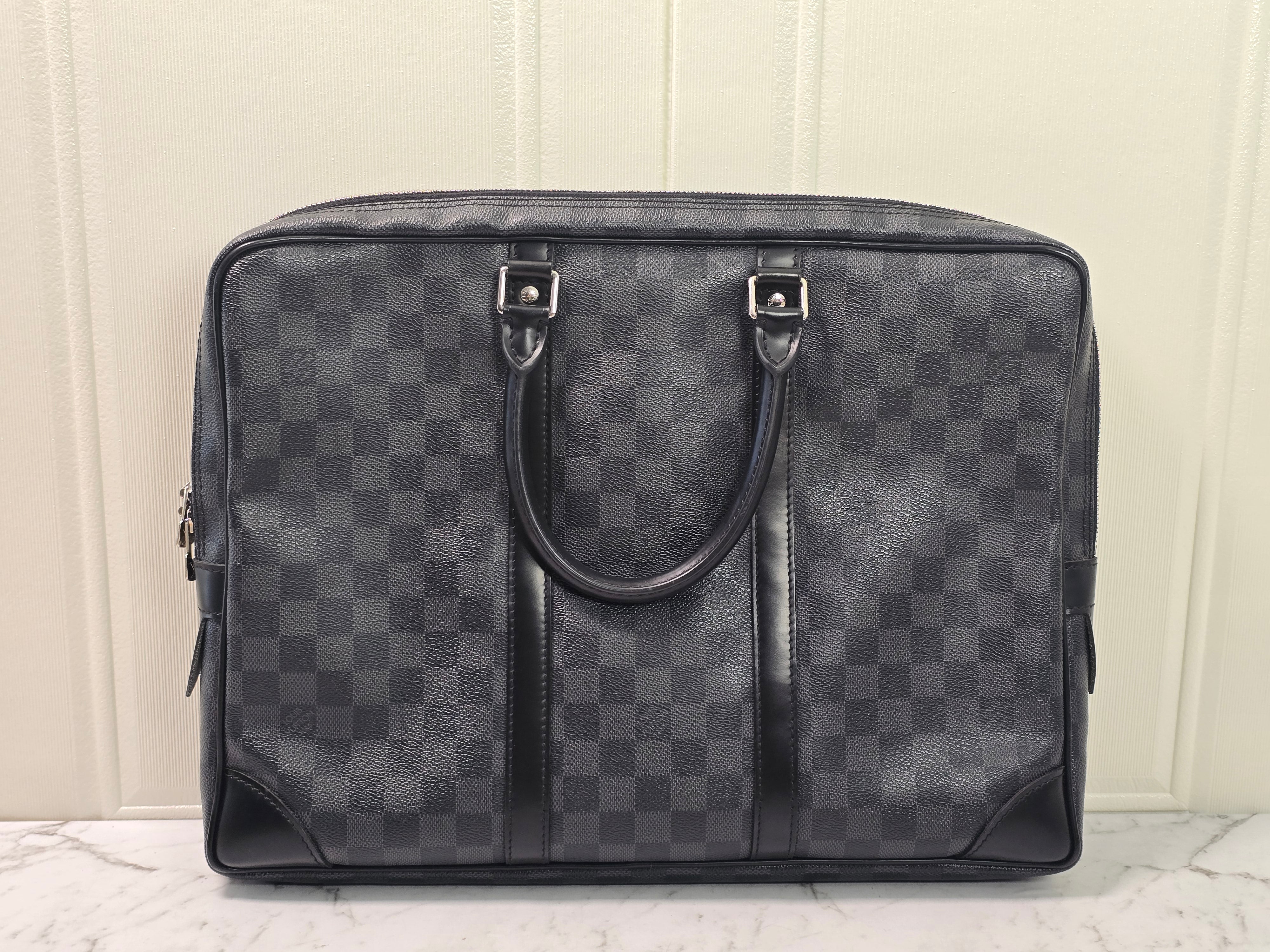 Louis Vuitton Porte-Documents Voyage PM Damier Graphite