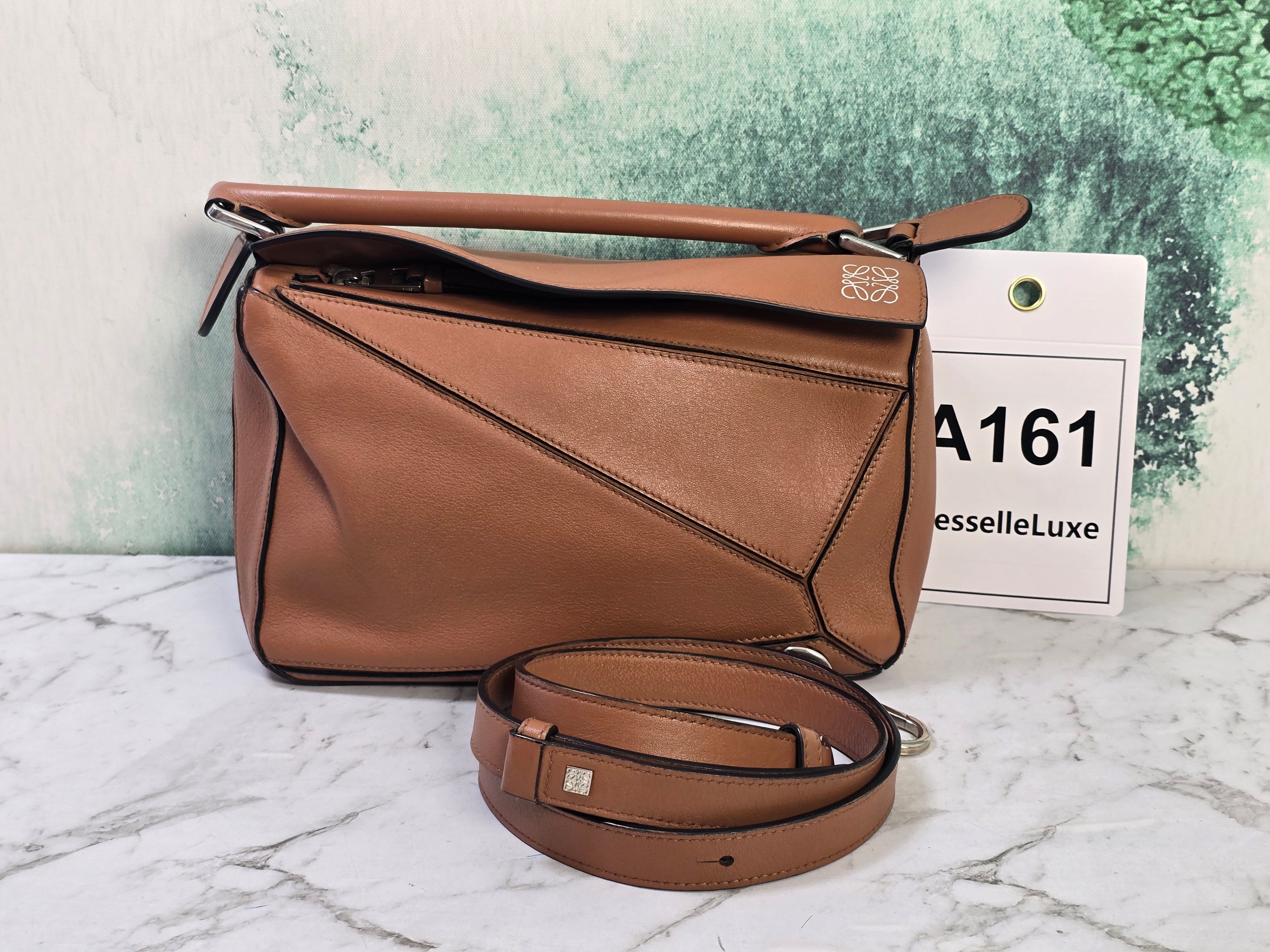 Loewe Puzzle Tan Small