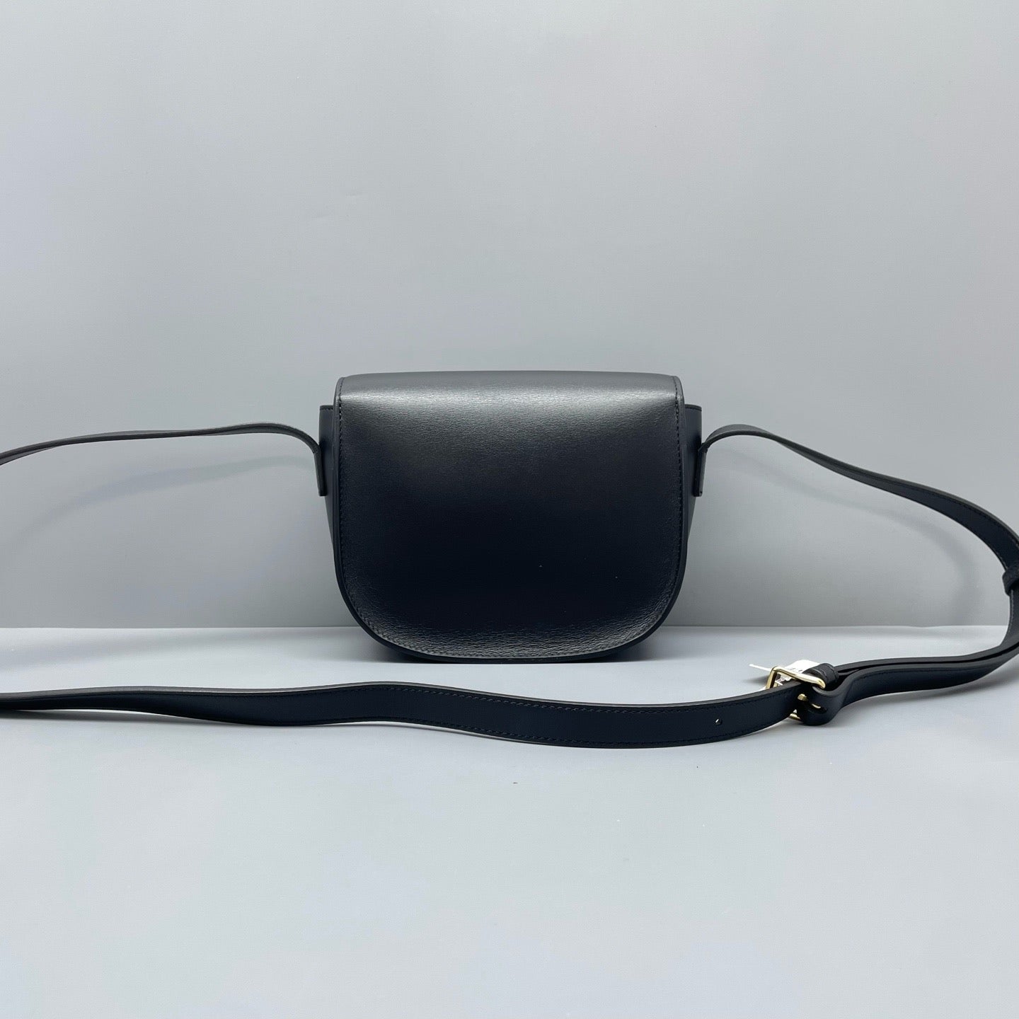 Celine Cuir Triomphe Medium Black