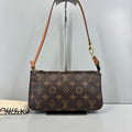 Louis Vuitton Pochette Accessoires Monogram