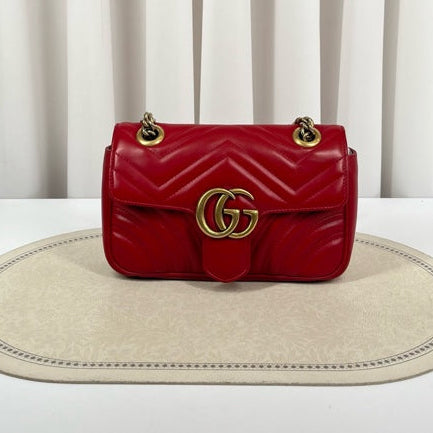 Gucci GG Marmont 22 Shoulder Bag