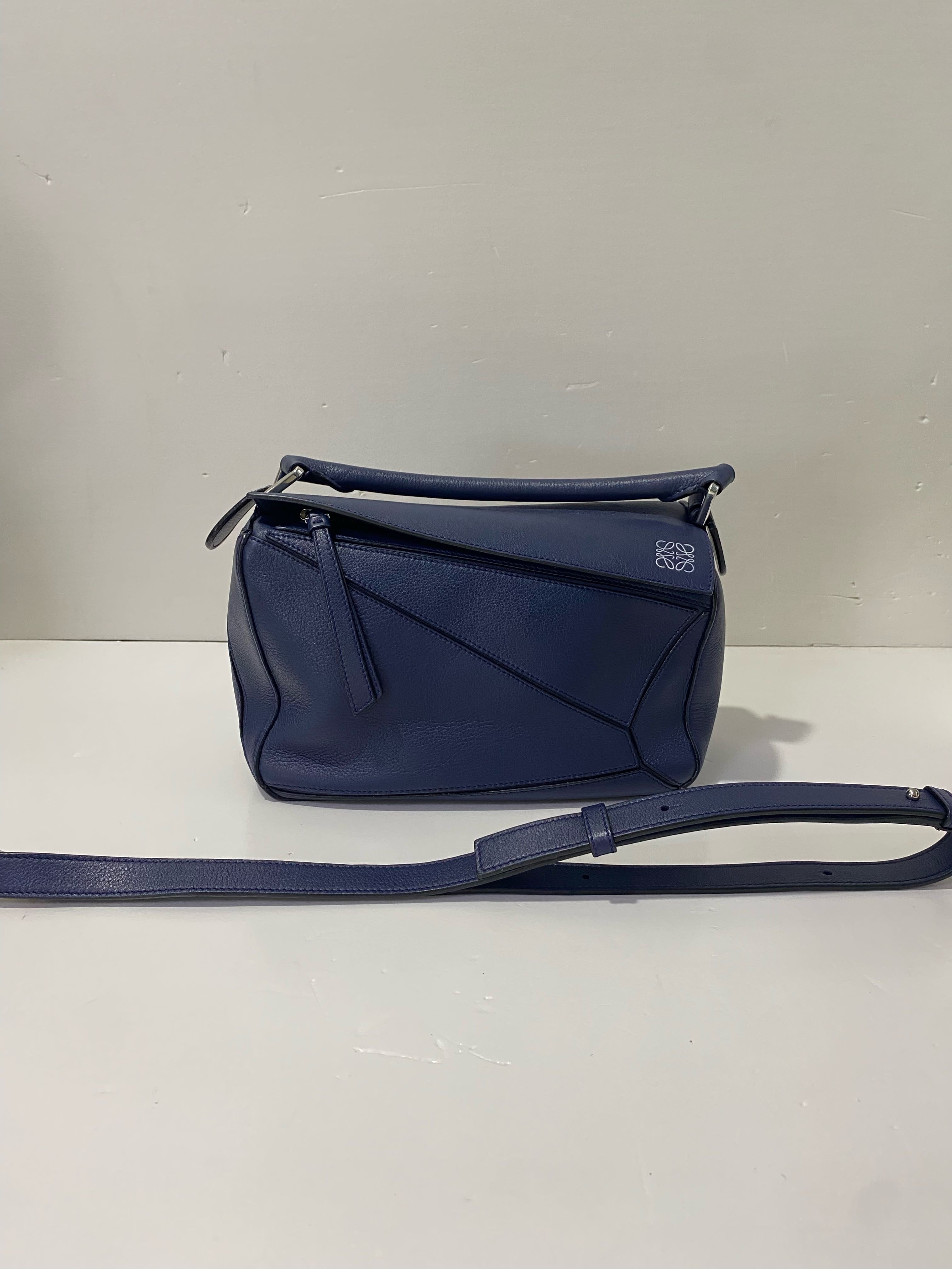 Loewe small Puzzle midnight blue