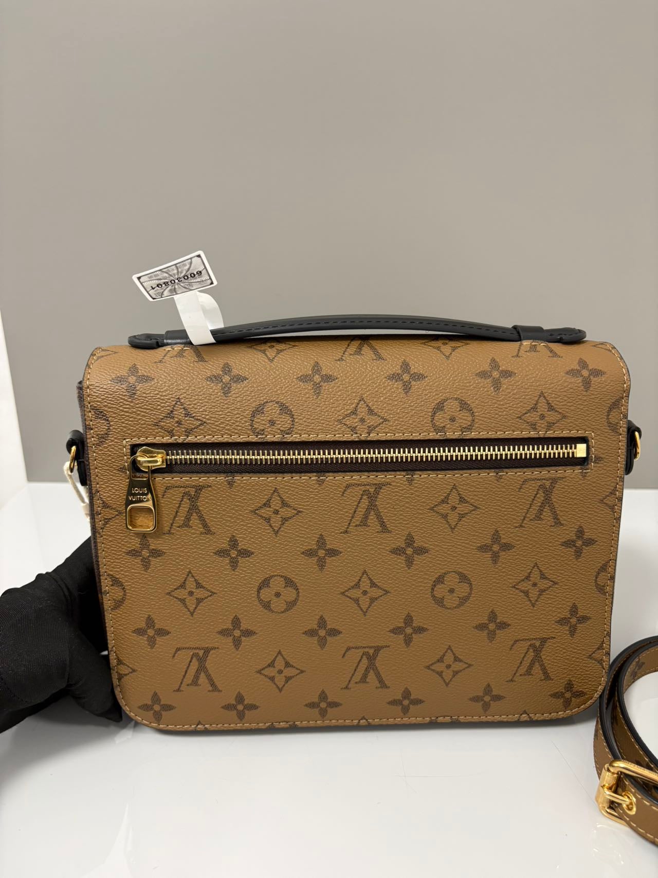Louis Vuitton Pochette Métis Reverse Monogram