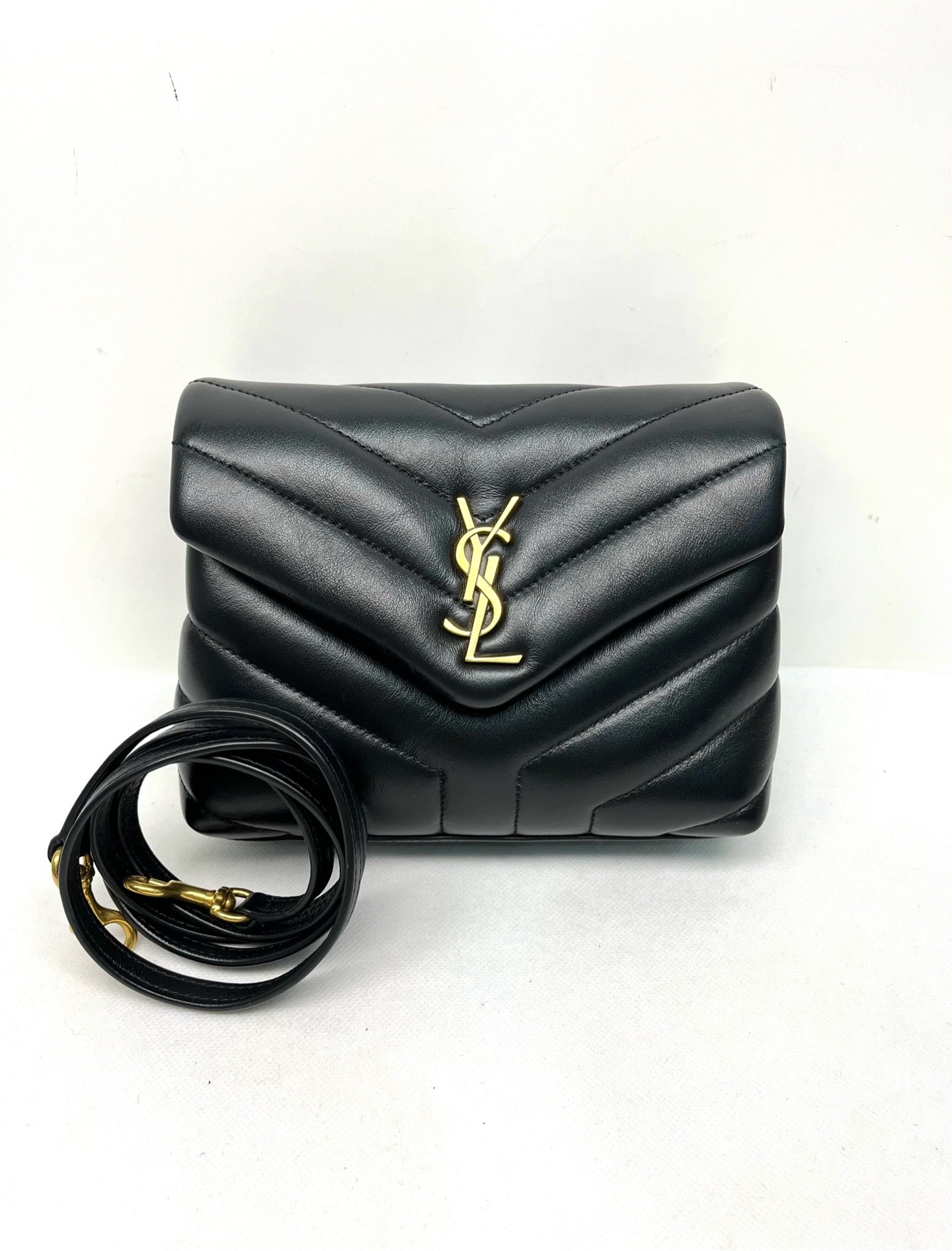 Saint Laurent Loulou Small Black