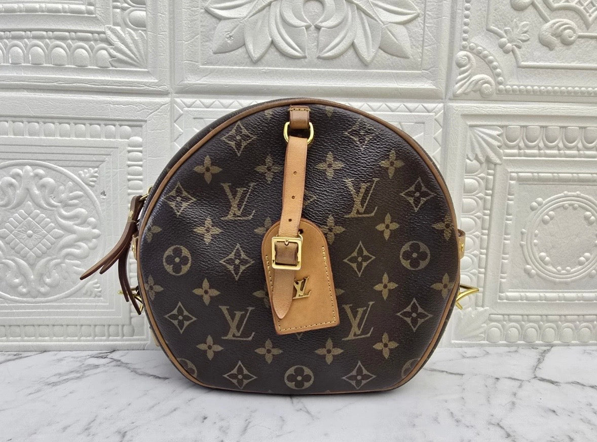 Louis Vuitton  Boite Chapeau Souple MM