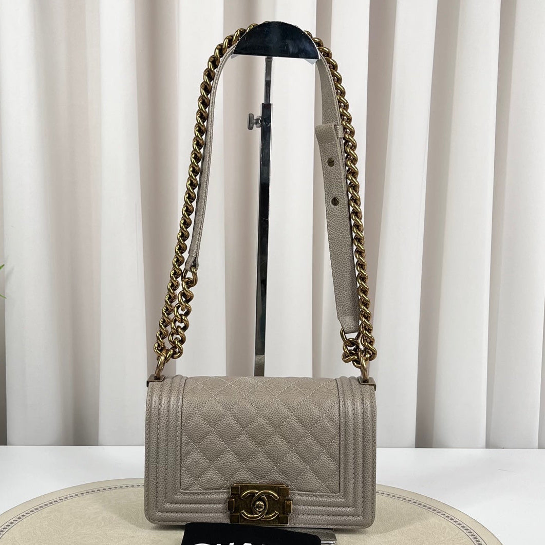 Chanel LE BOY